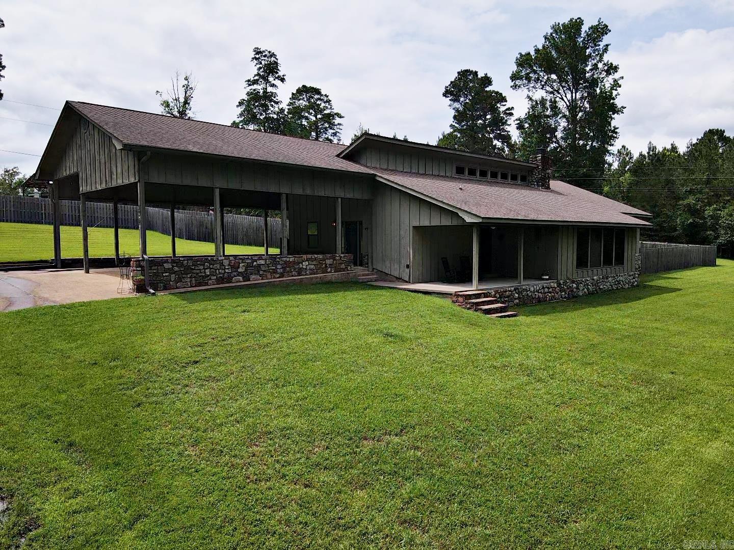 139  Dogwood  Arkadelphia, AR