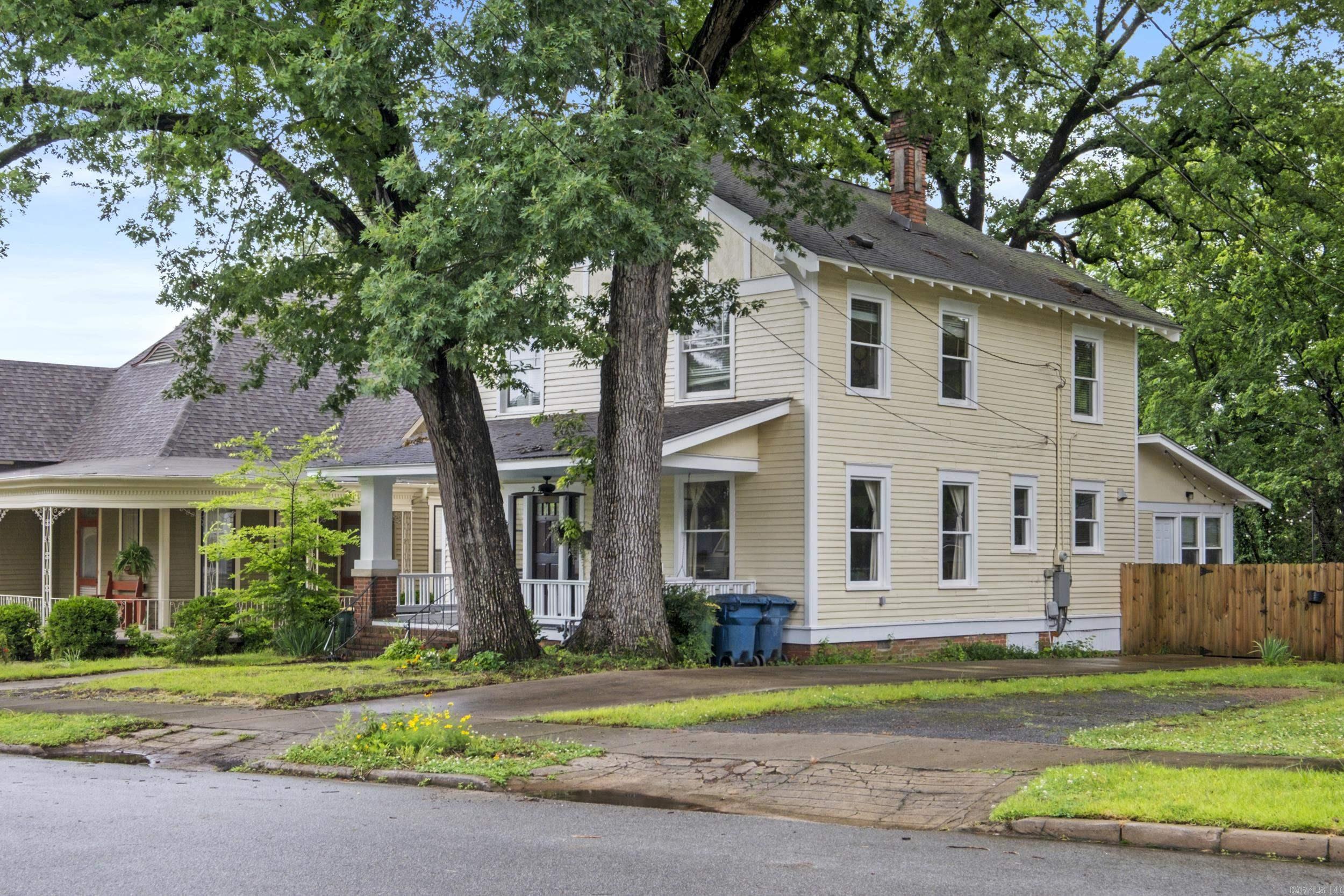 2422 S Louisiana St  Little Rock, TX