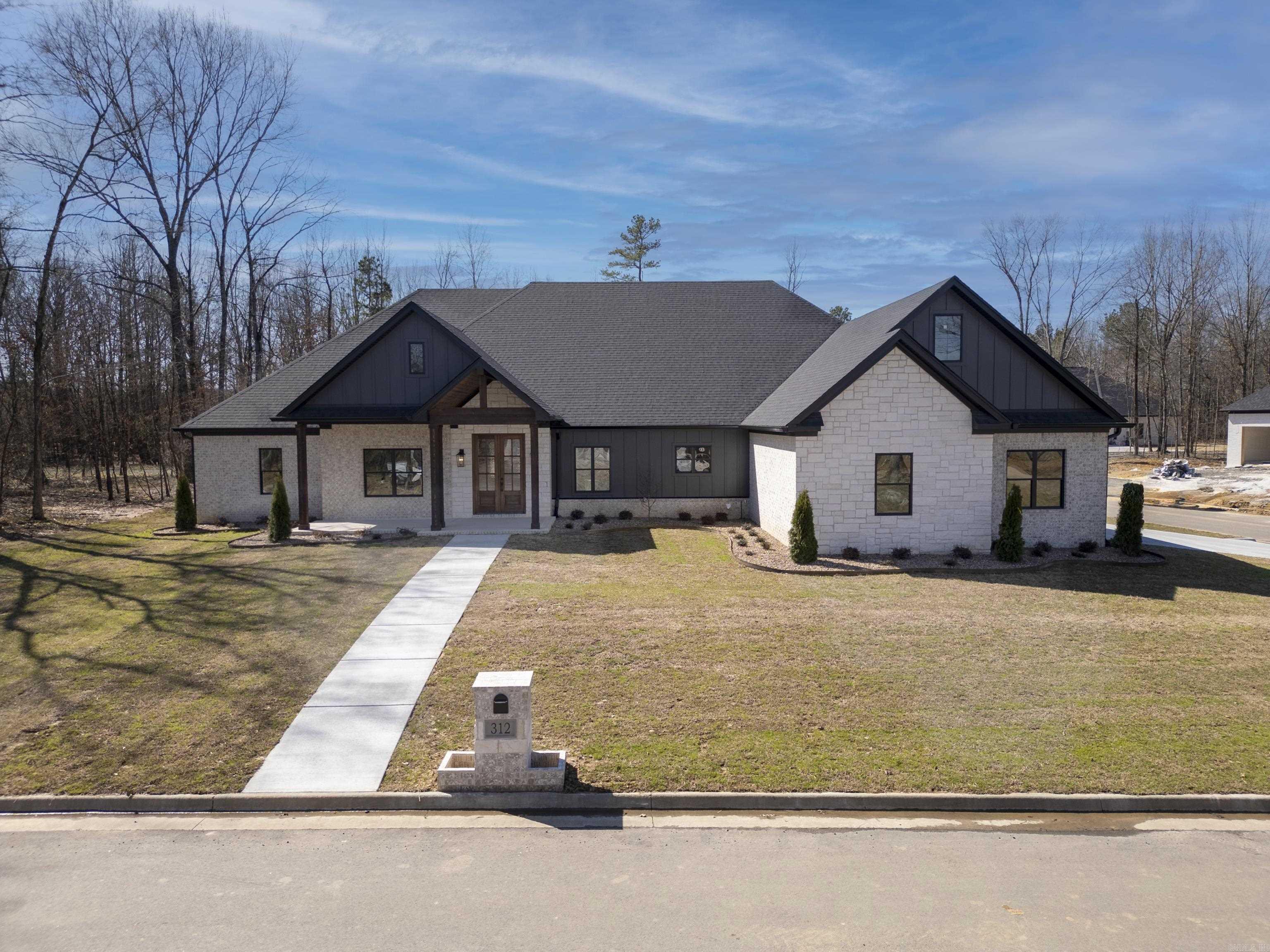 312  Devoe Bend  Maumelle, AR