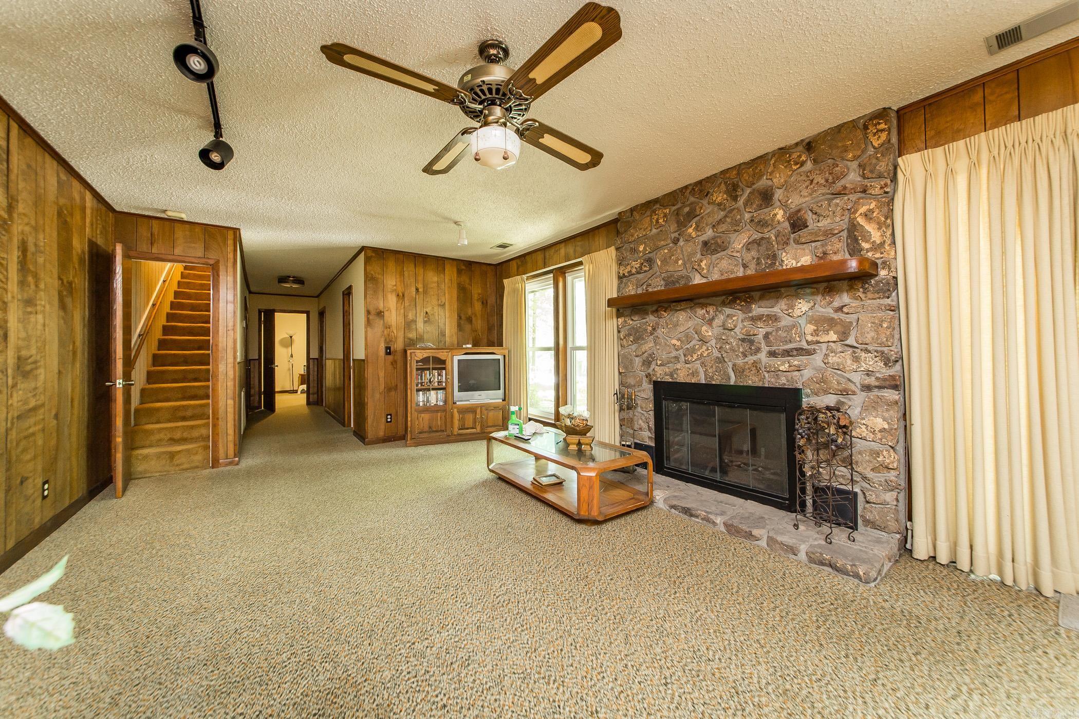 213  Pine Knot  Fairfield Bay, AR