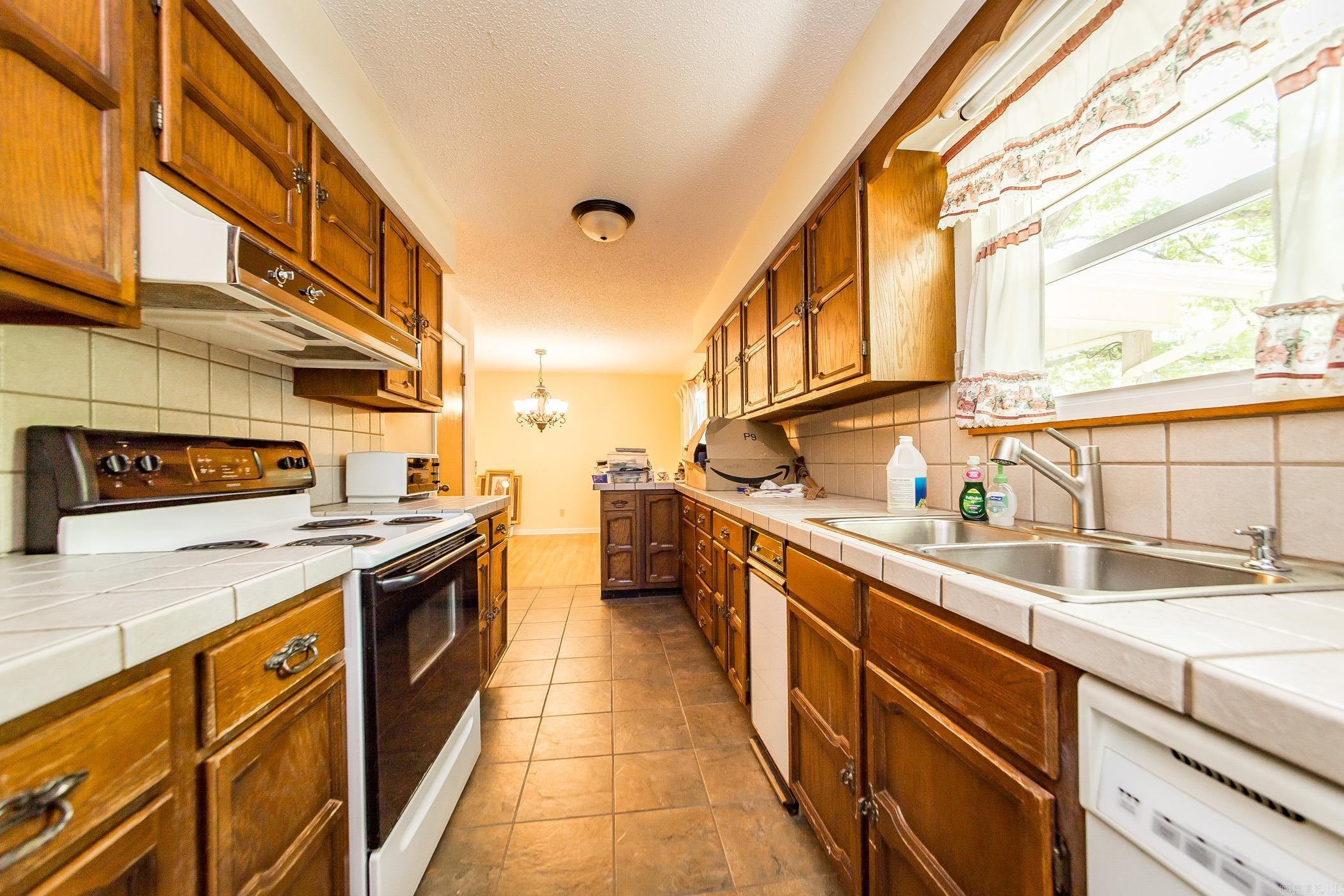 213  Pine Knot  Fairfield Bay, AR