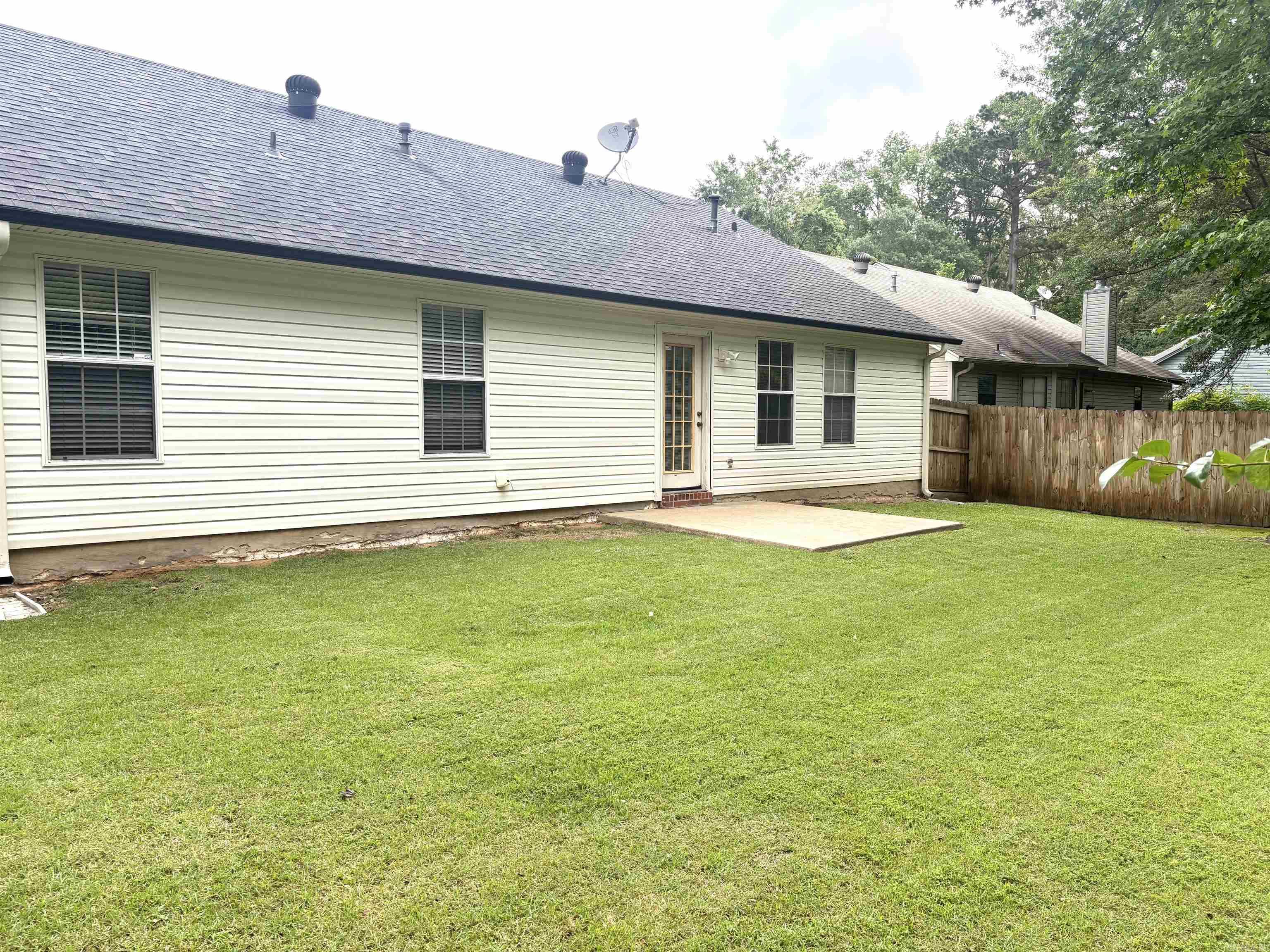 54  Redleaf Cr.  Little Rock, AR