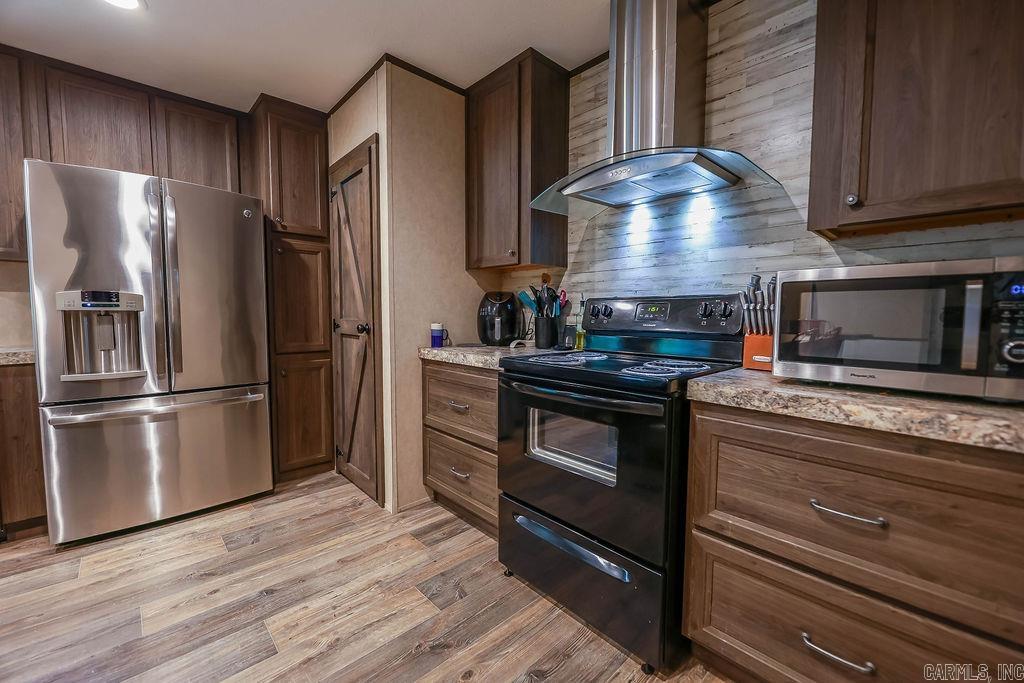 191  D J Trl  El Dorado, AR
