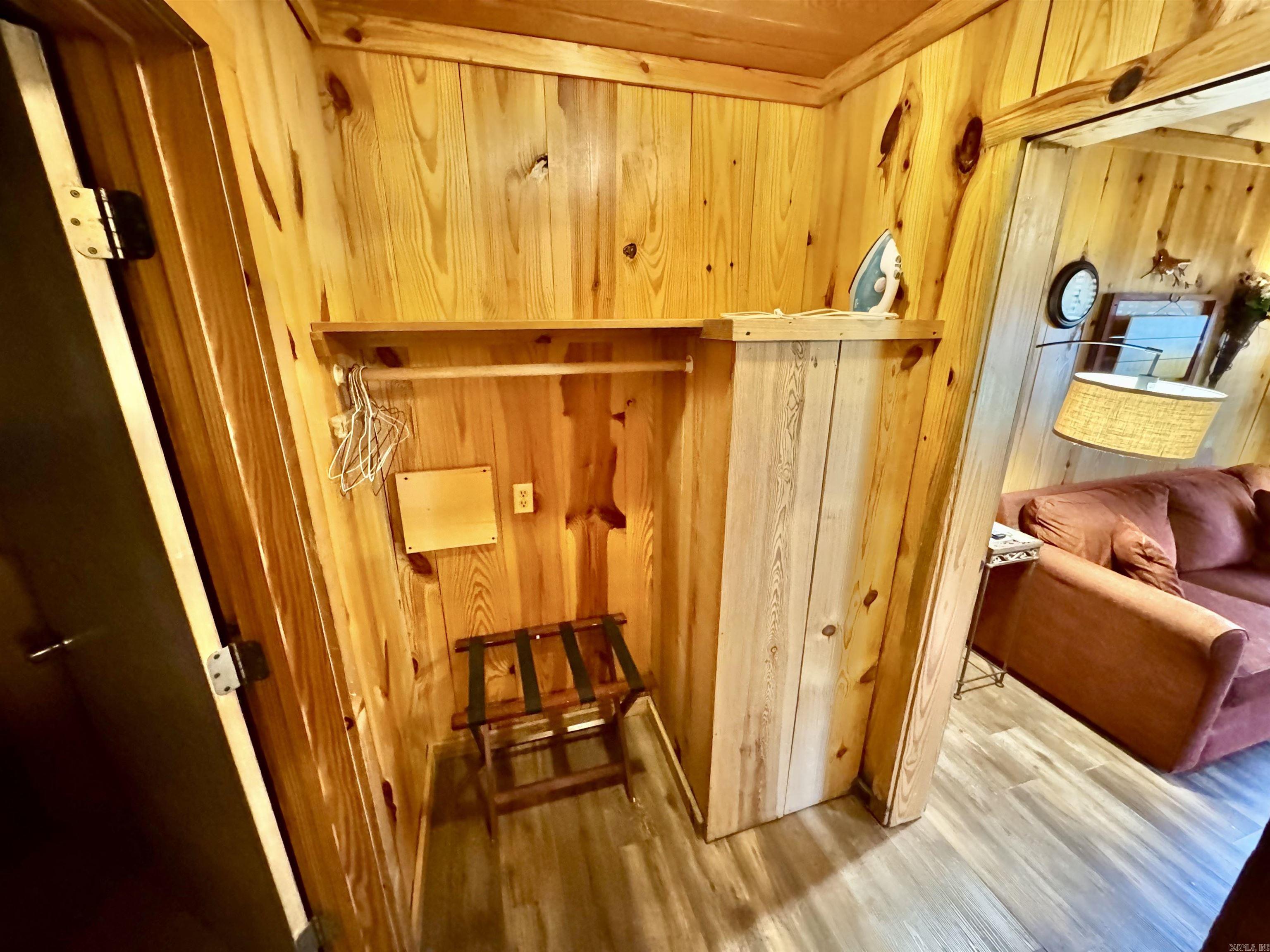 417-1  Cabin Circle  Mountain View, AR