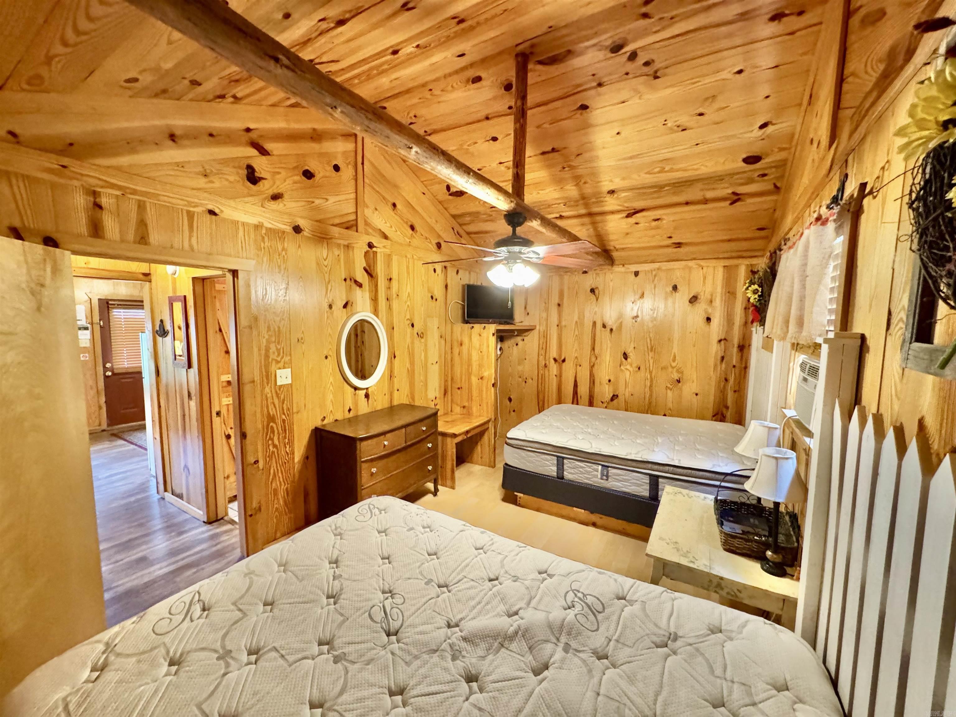 417-1  Cabin Circle  Mountain View, AR