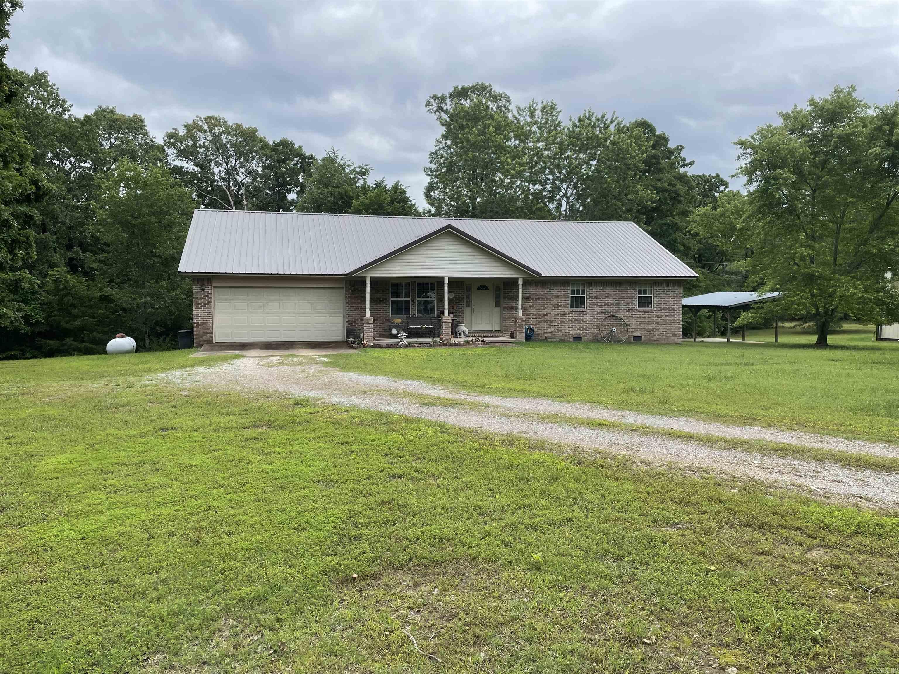 186  Wilcox  Mountain View, AR