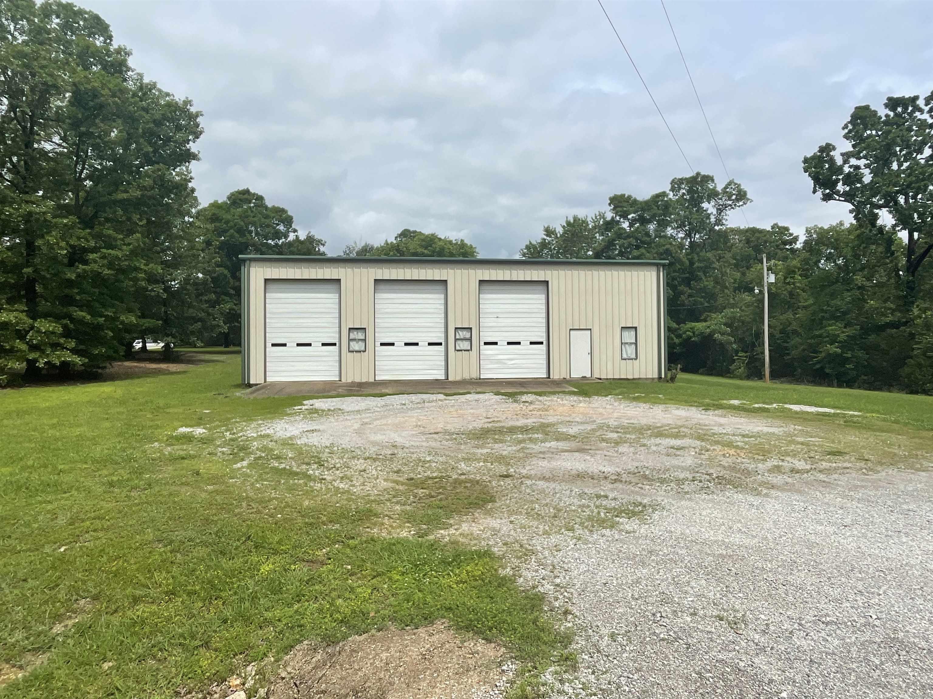 186  Wilcox  Mountain View, AR