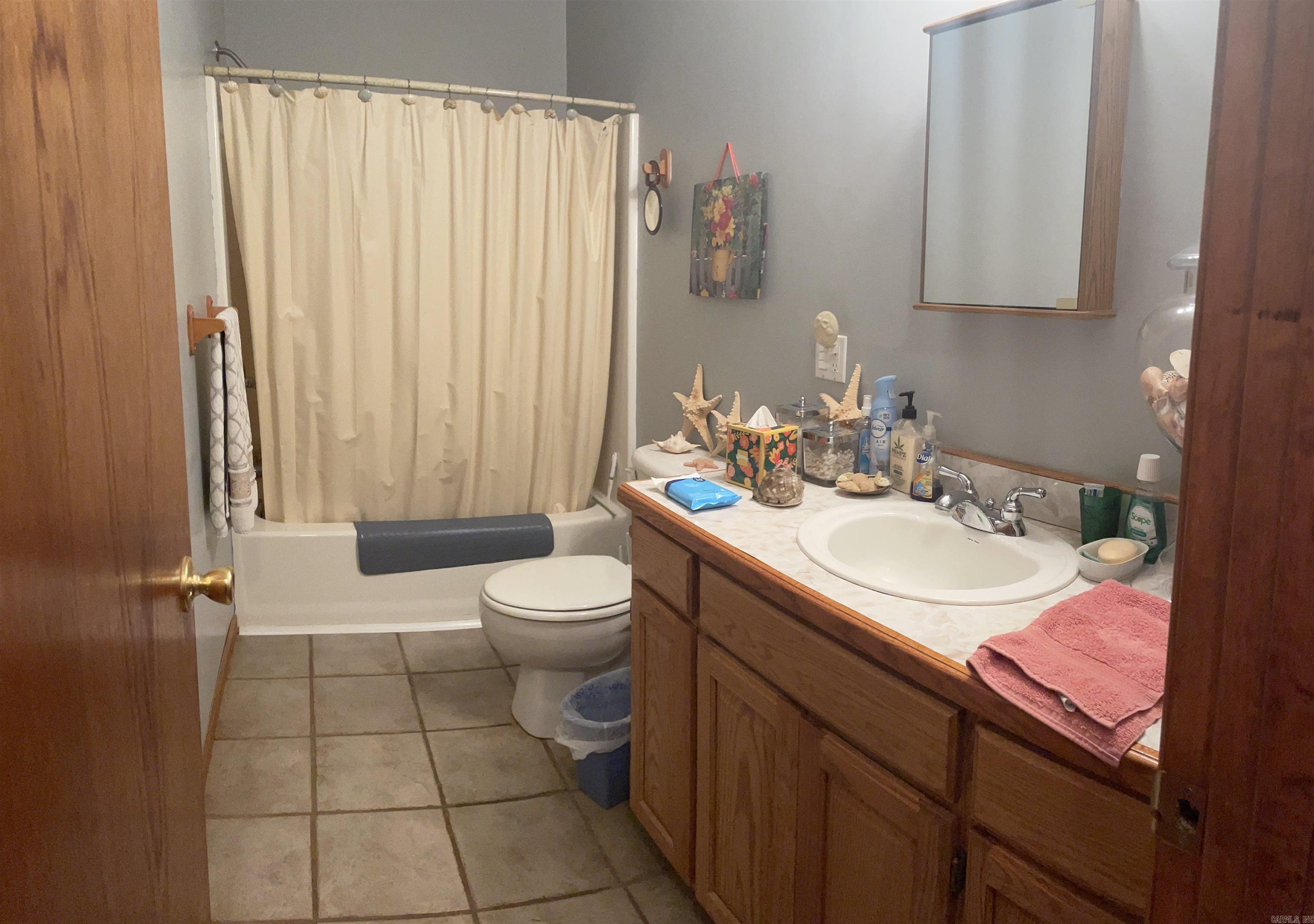 186  Wilcox  Mountain View, AR