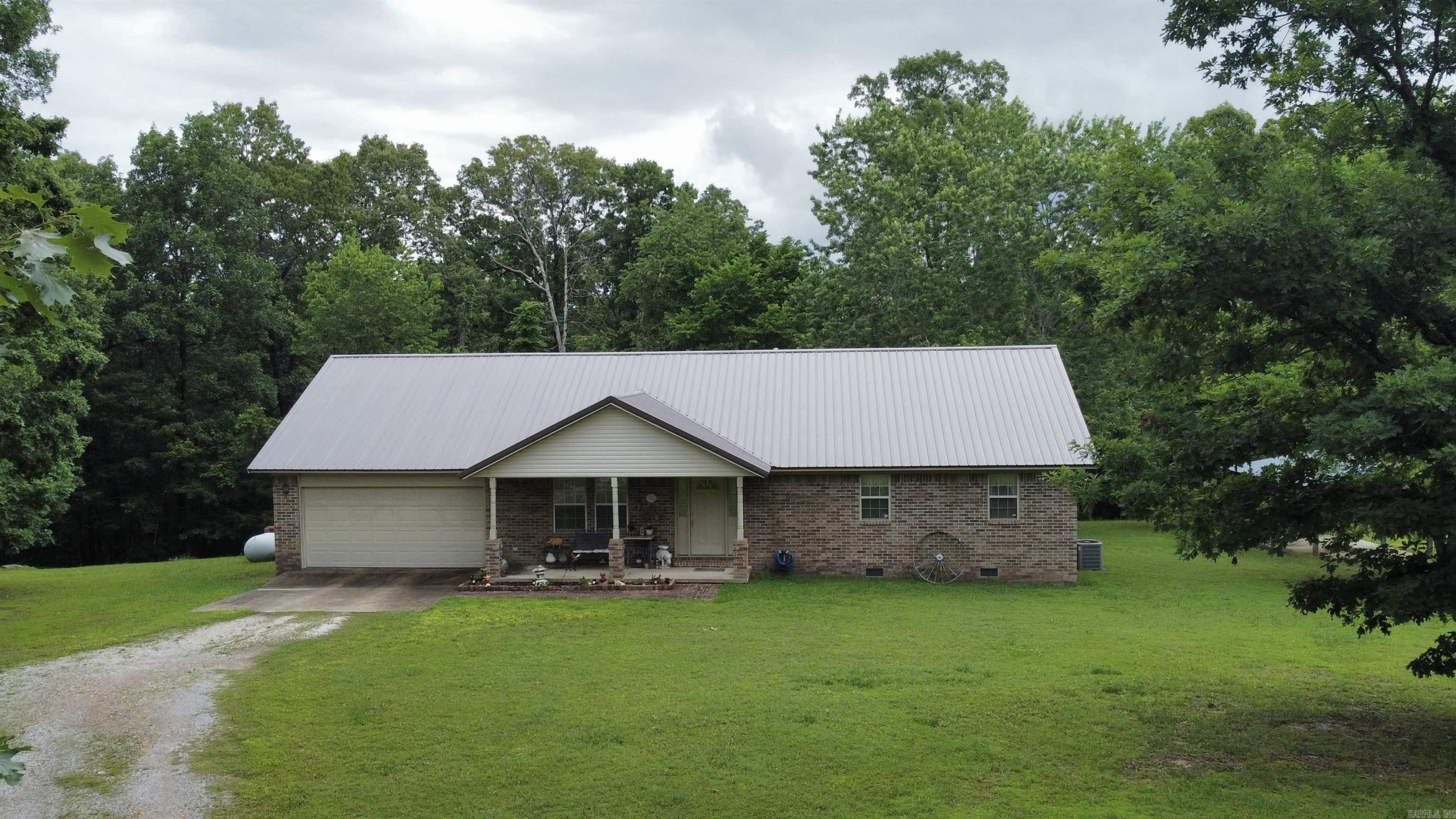 186  Wilcox  Mountain View, AR