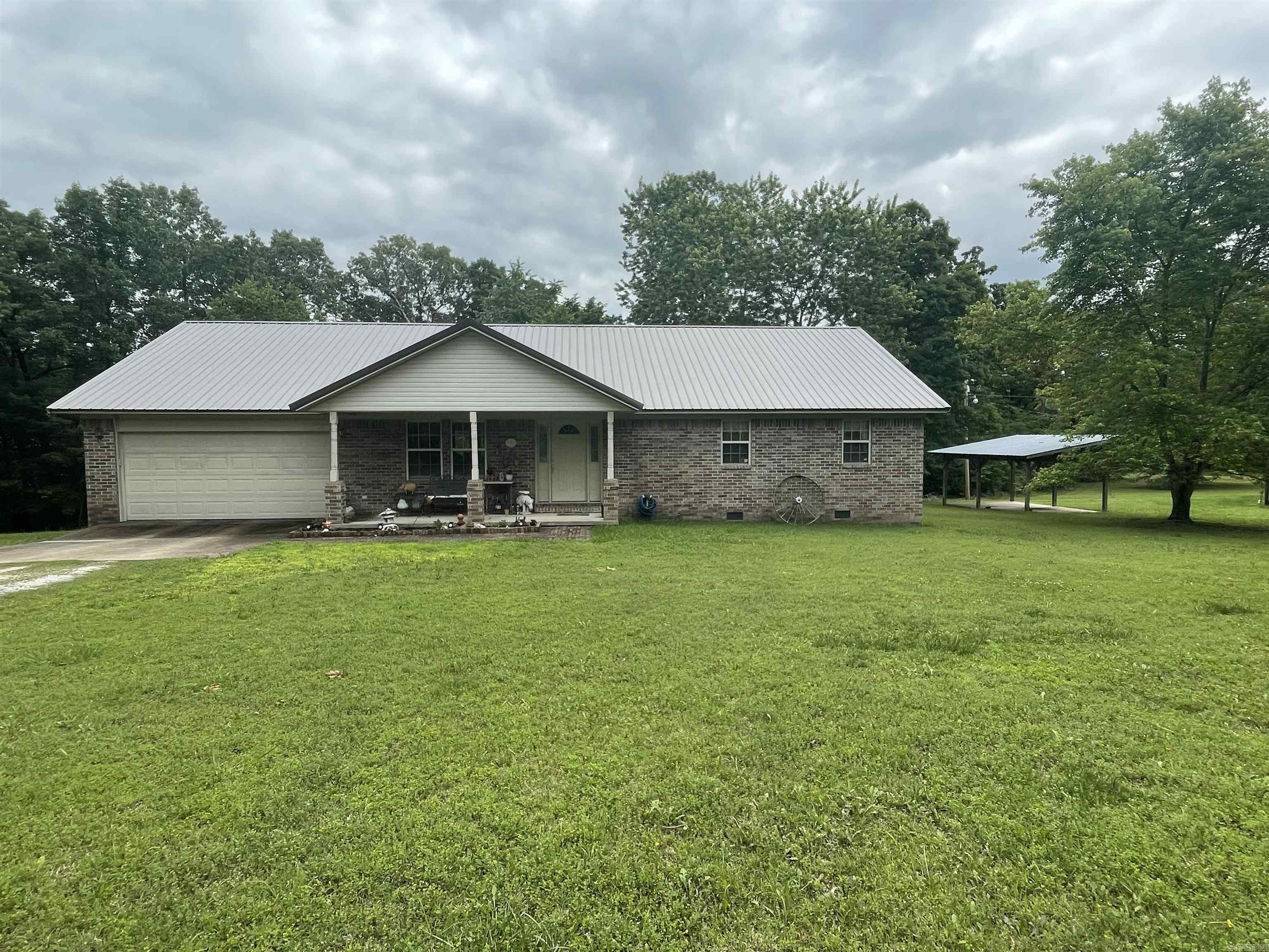 186  Wilcox  Mountain View, AR
