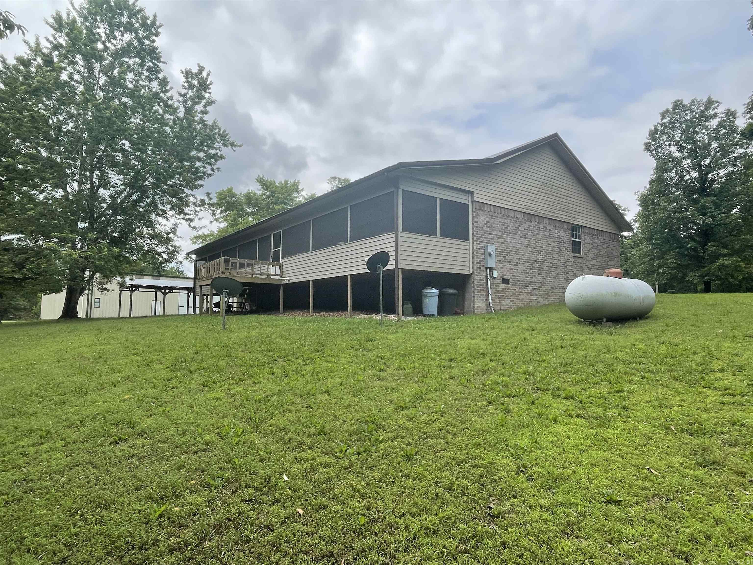 186  Wilcox  Mountain View, AR
