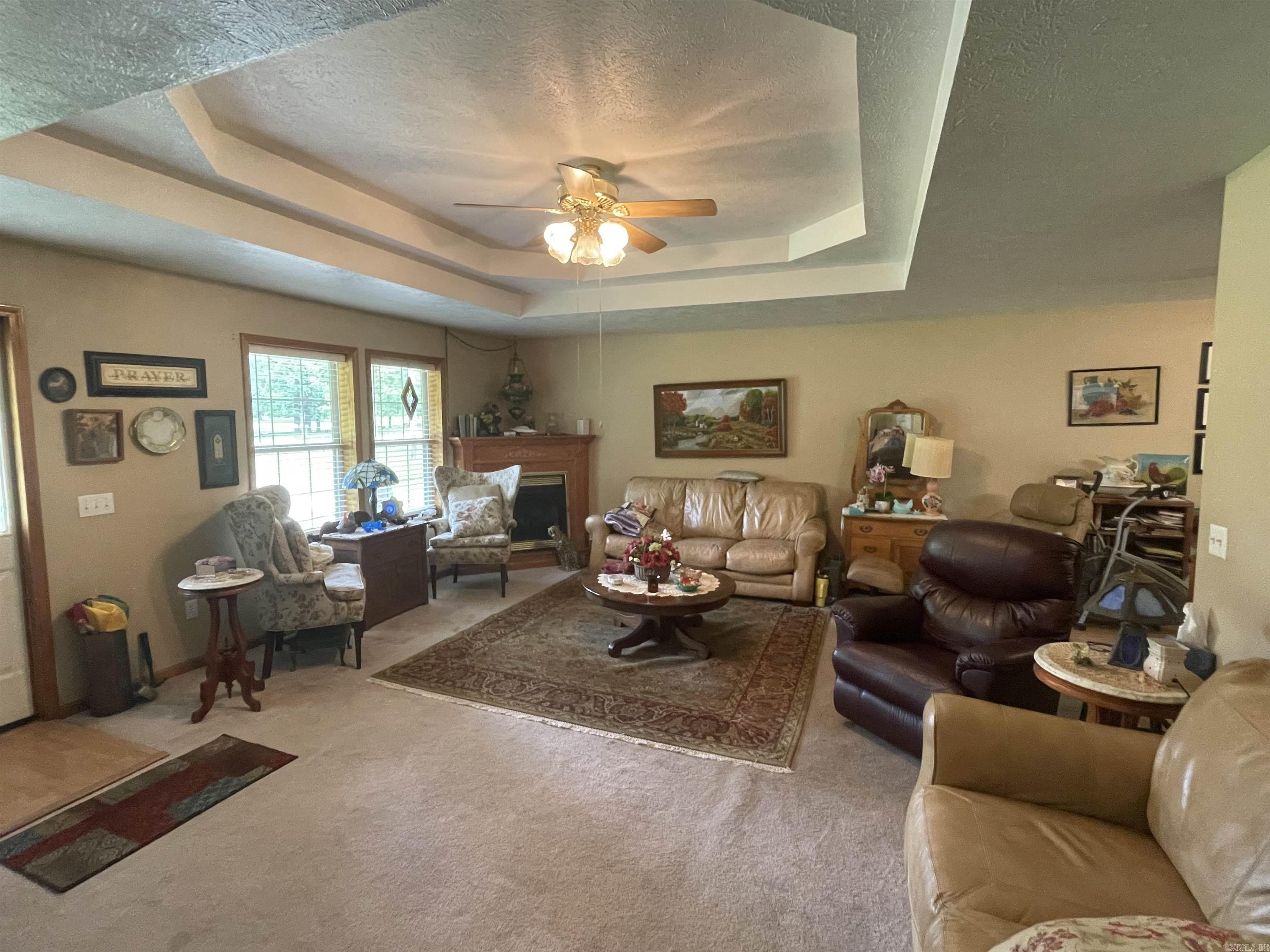 186  Wilcox  Mountain View, AR