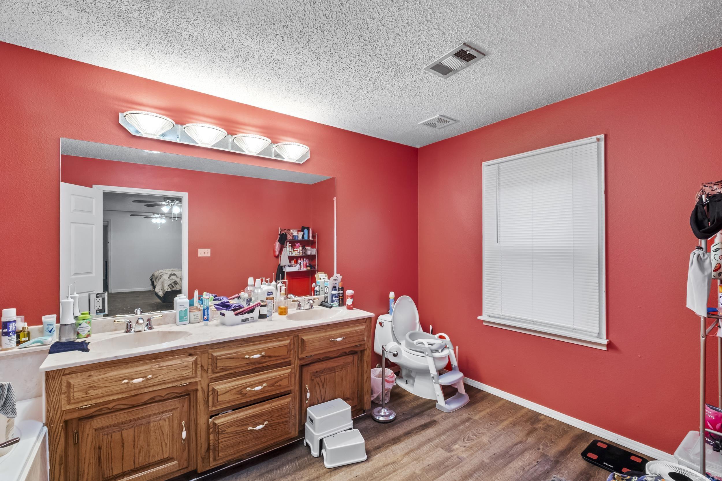 303  Pike  Benton, AR