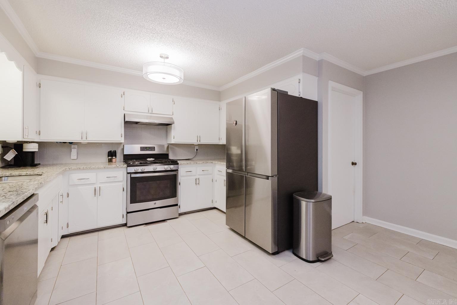 1257  Kimwood  Benton, AR