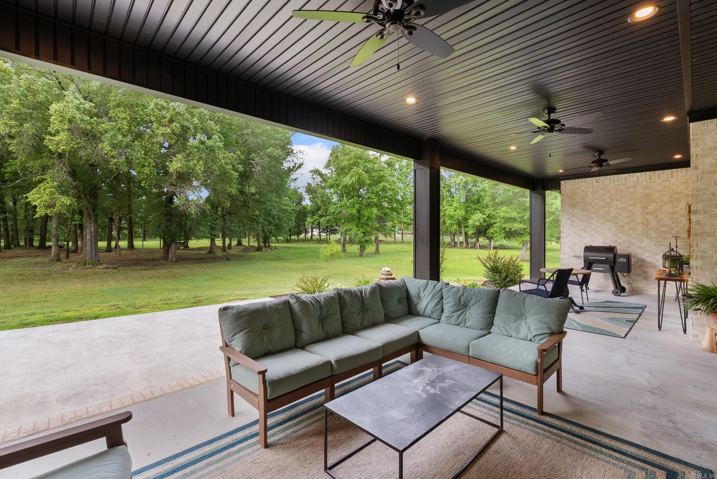 84  Bethlehem  Greenbrier, AR