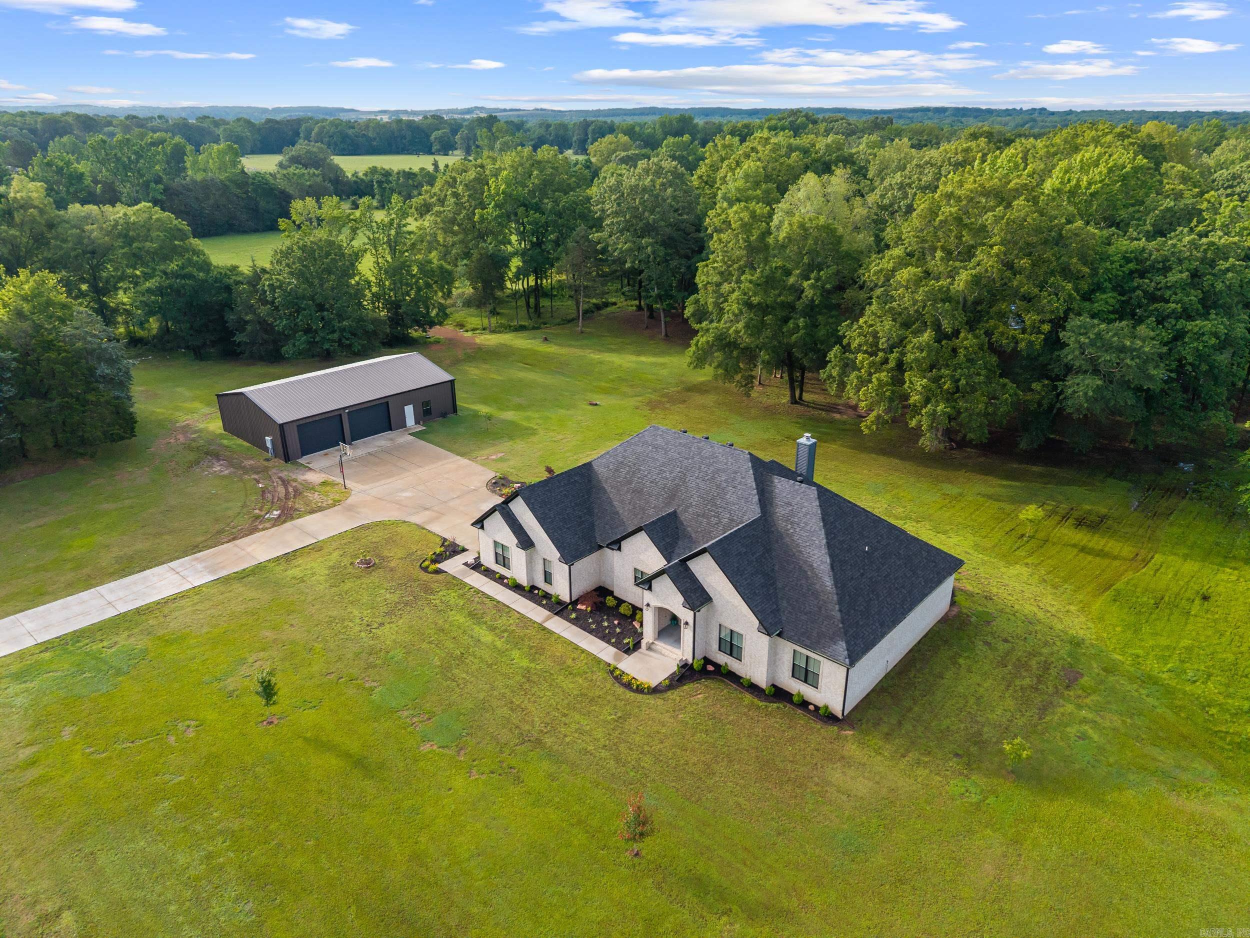 84  Bethlehem  Greenbrier, AR