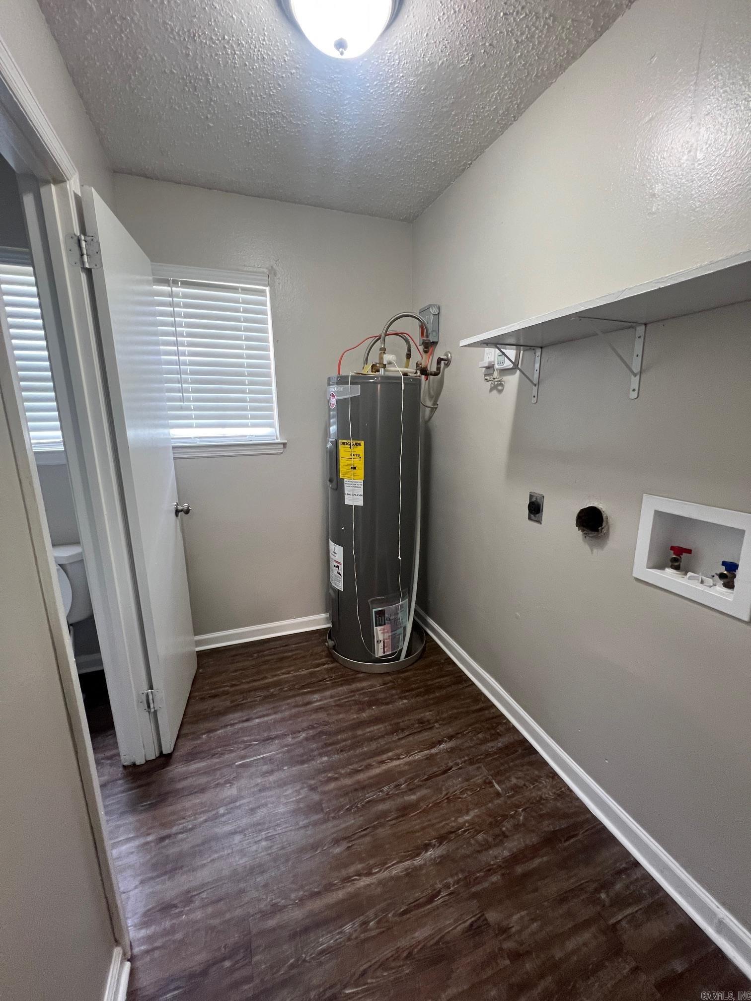 1206 E Twin Lakes  Little Rock, AR