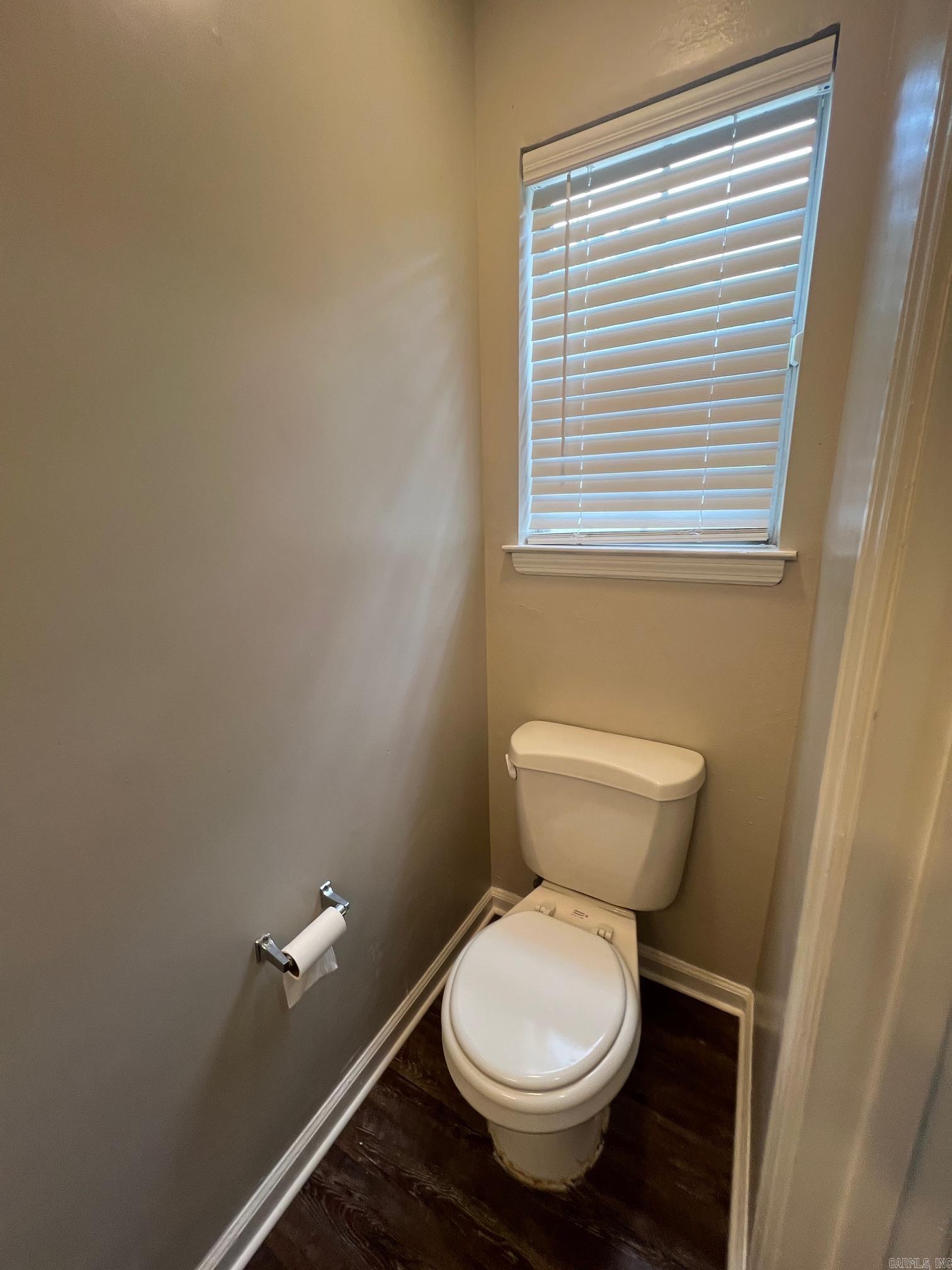 1206 E Twin Lakes  Little Rock, AR