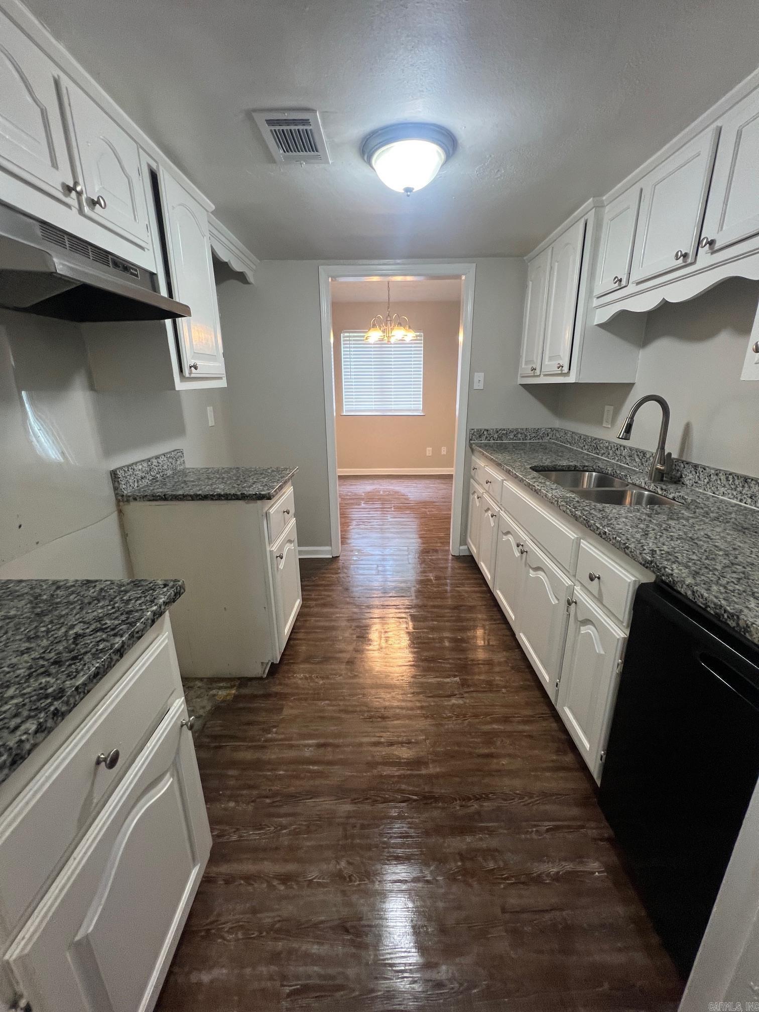 1206 E Twin Lakes  Little Rock, AR