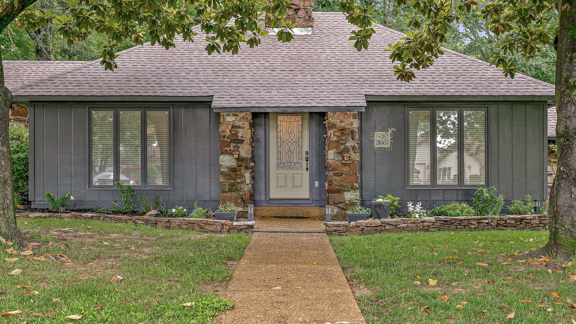 306  Cloverdale  Jonesboro, AR