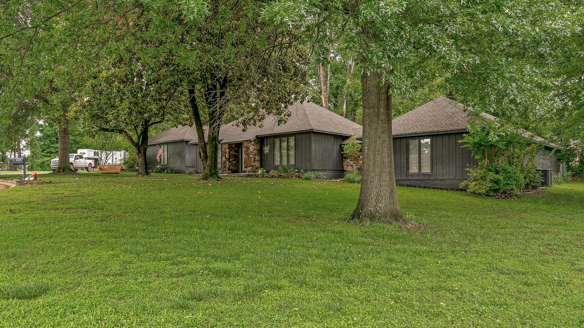 306  Cloverdale  Jonesboro, AR
