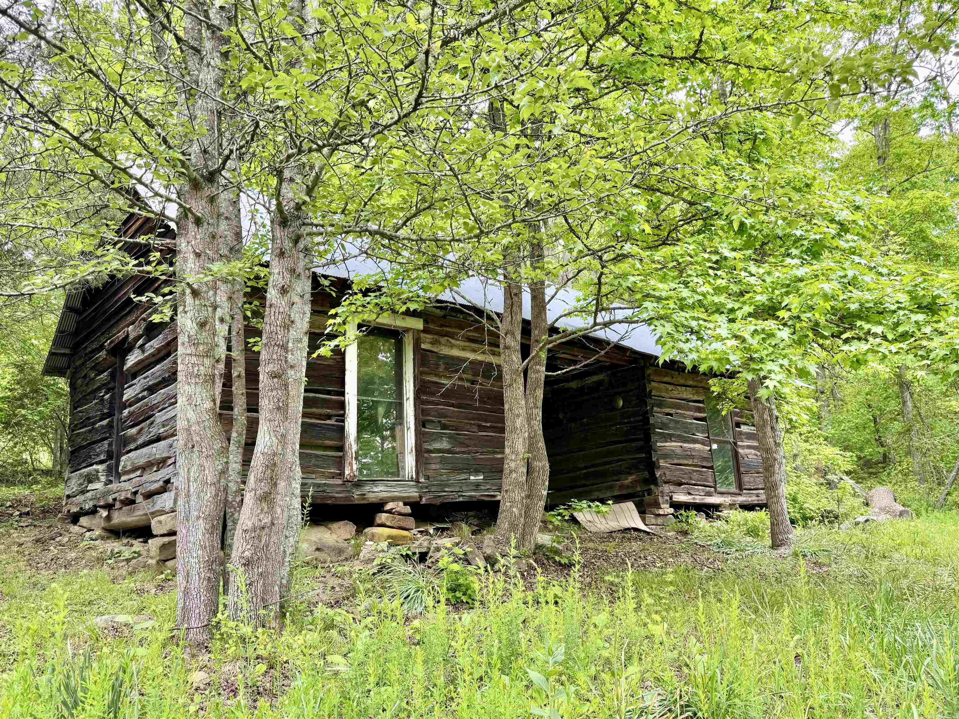 685  Kennedy Rd.  Leslie, AR