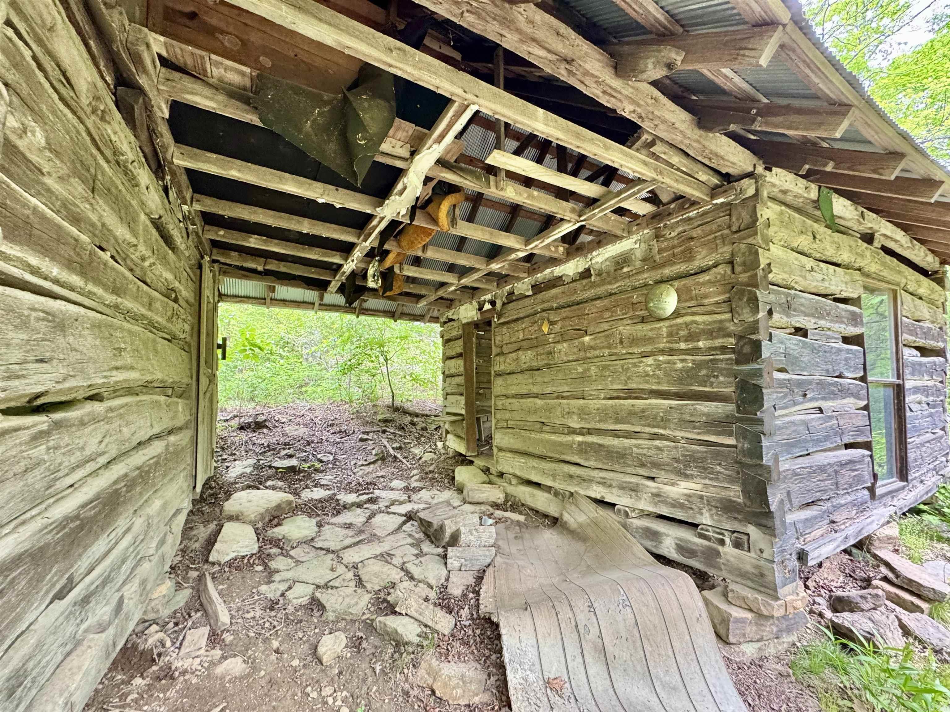 685  Kennedy Rd.  Leslie, AR