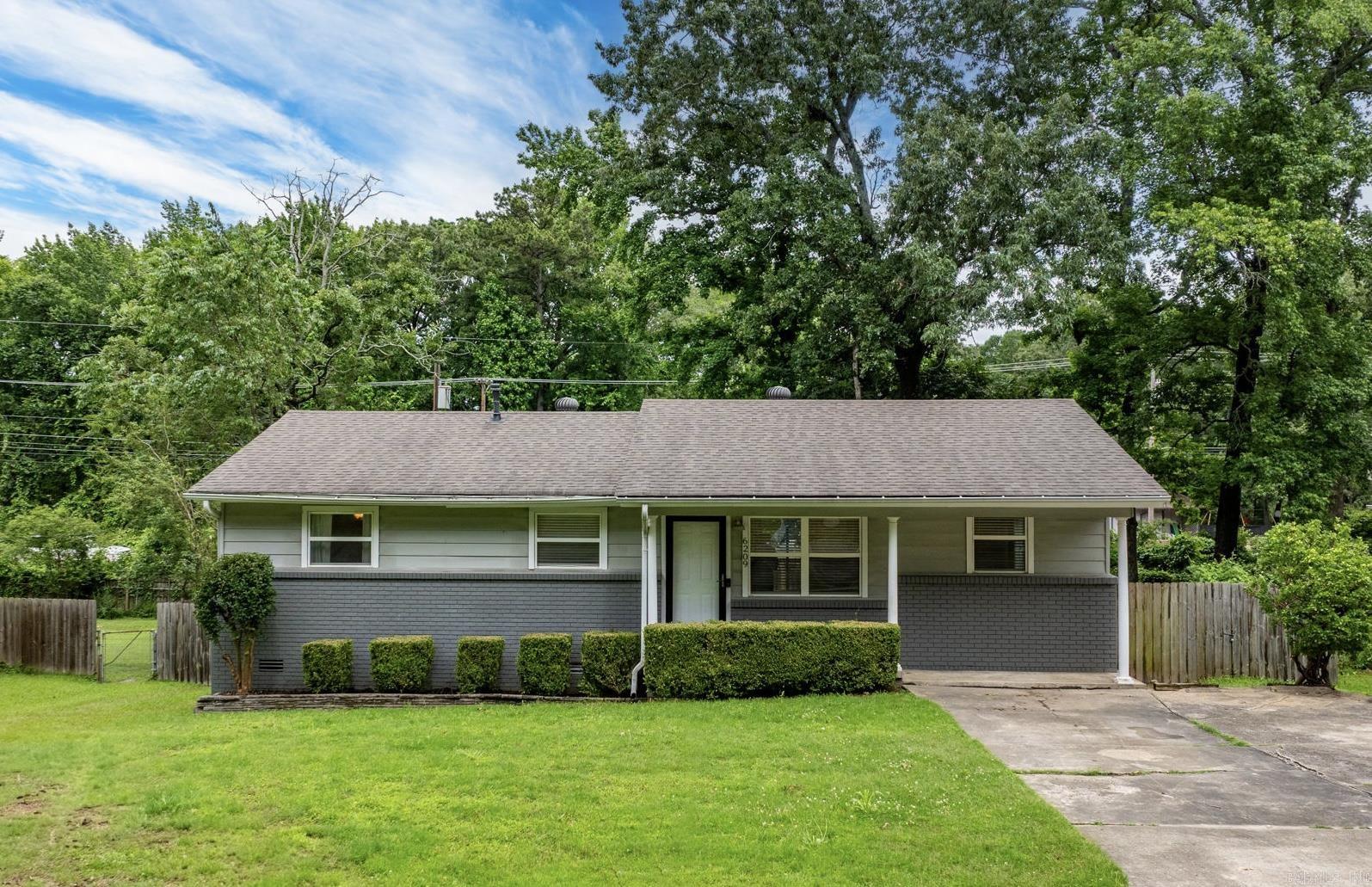 6209 Navajo  North Little Rock, AR