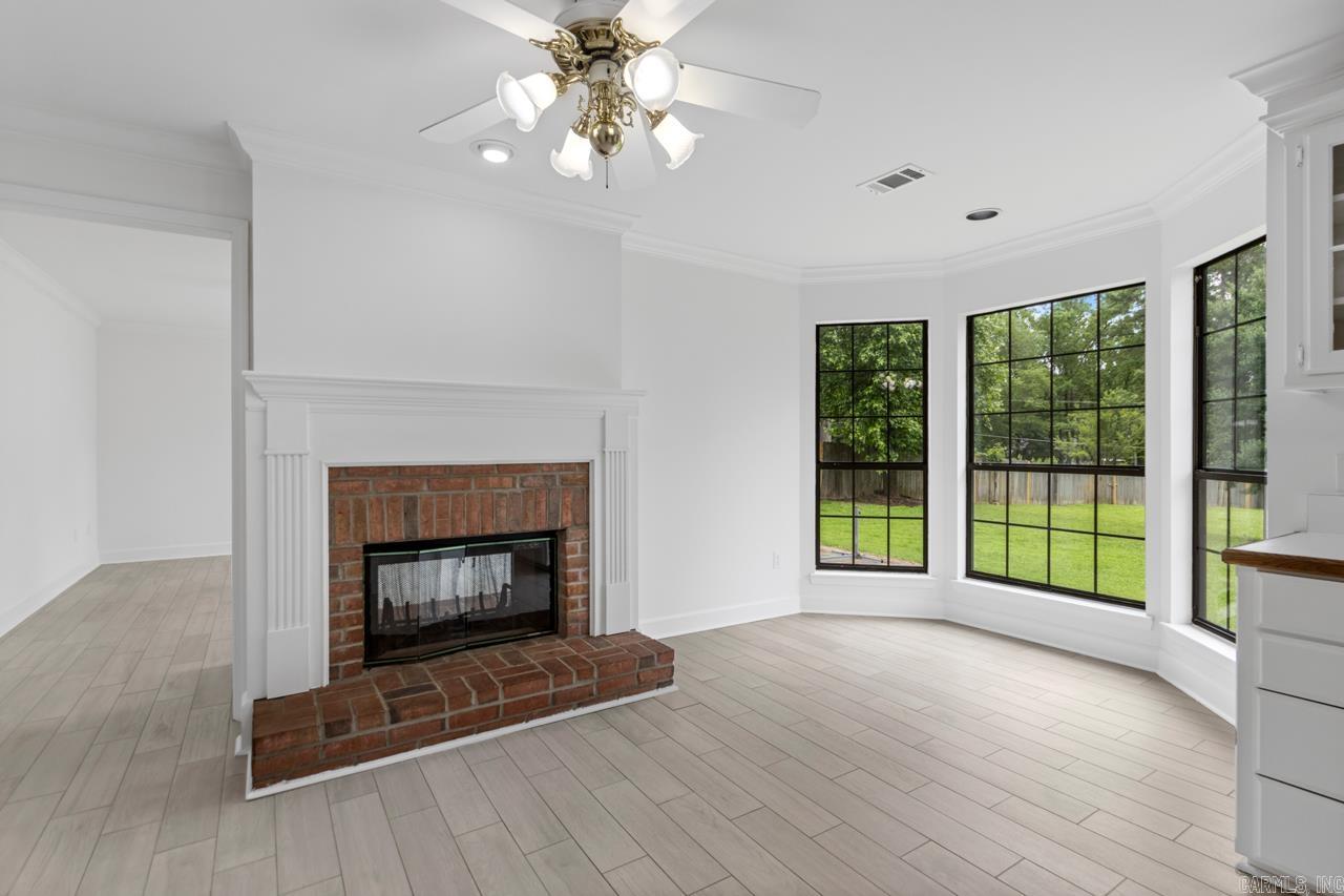 1208  Hilltop  Alexander, AR