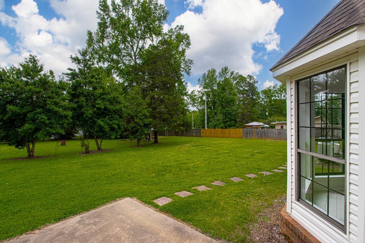 1208  Hilltop  Alexander, AR