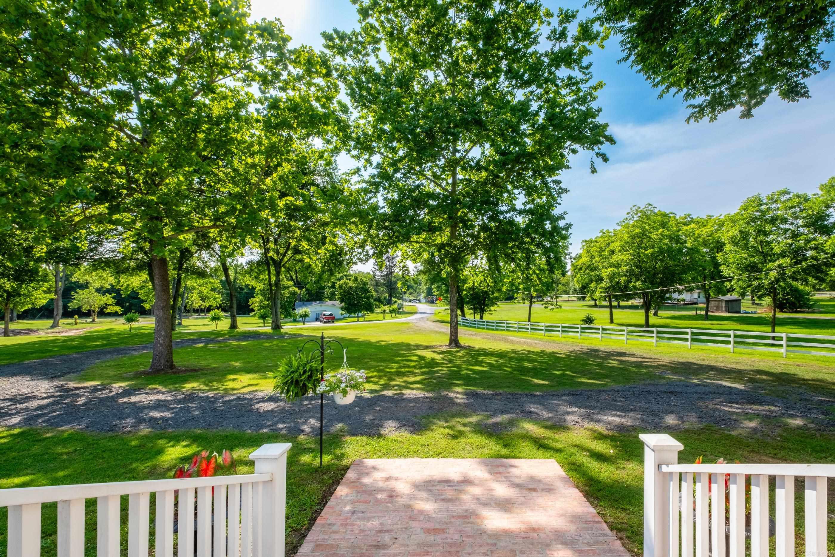 20923  Green  Roland, AR