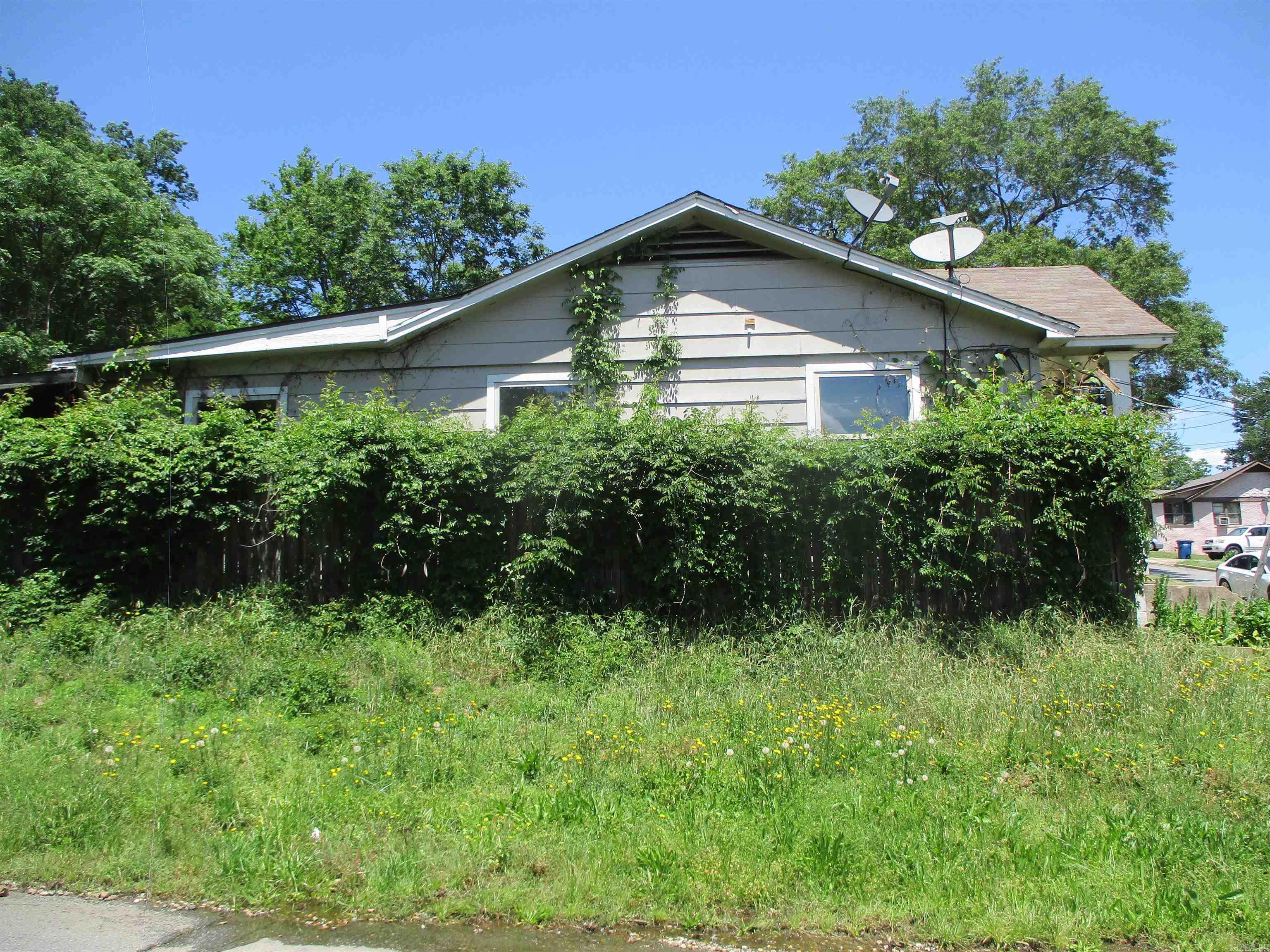 1001  Park  North Little Rock, AR