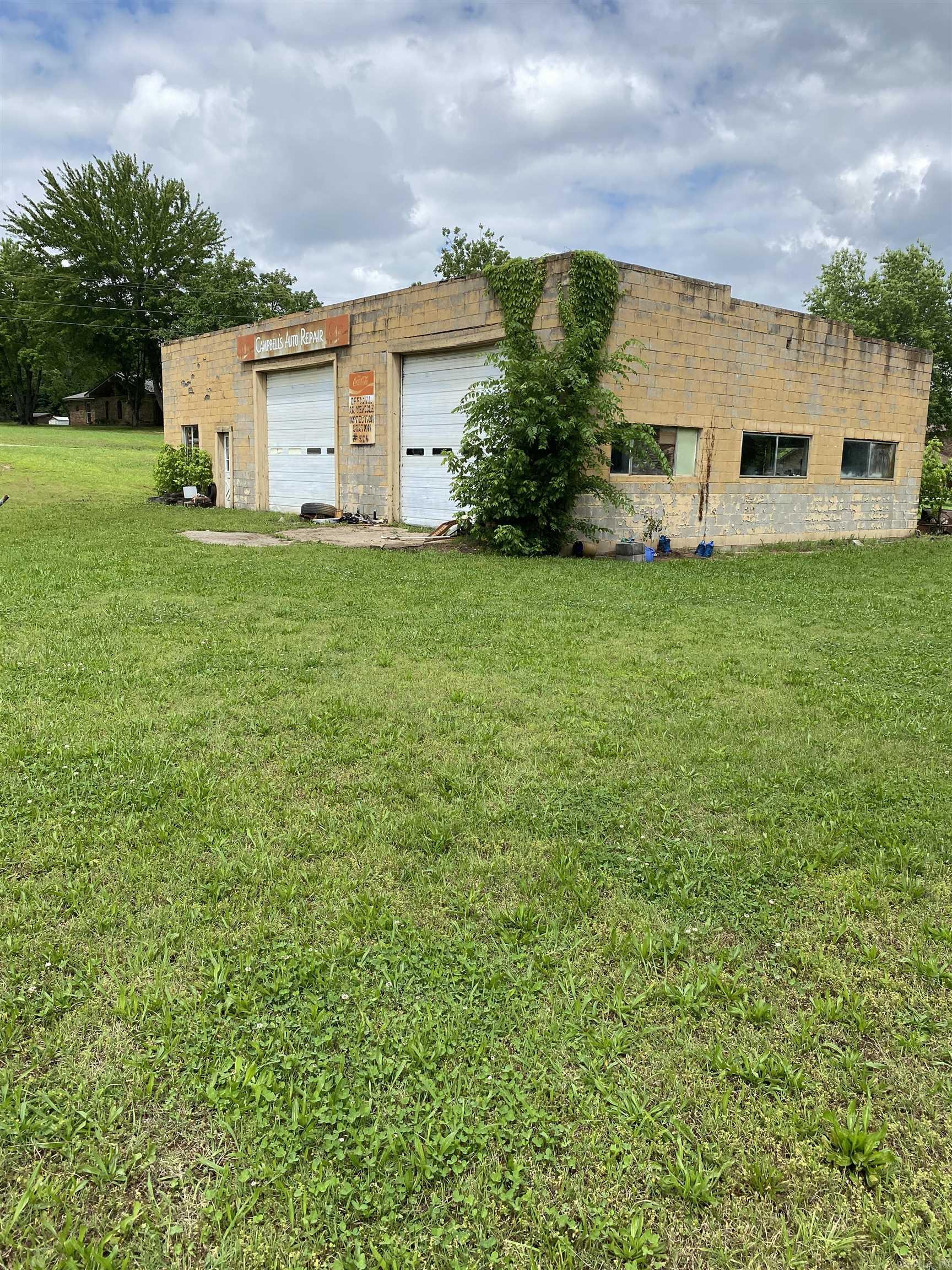 3641 N 27  Marshall, AR