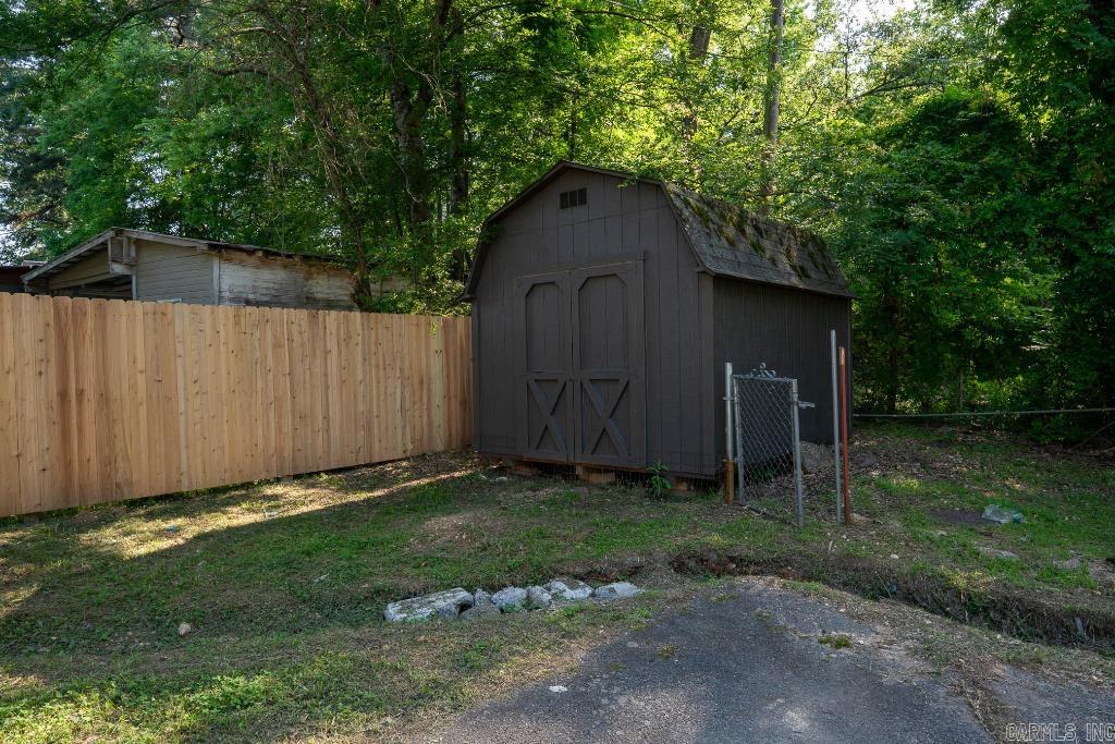 208  King  Benton, AR