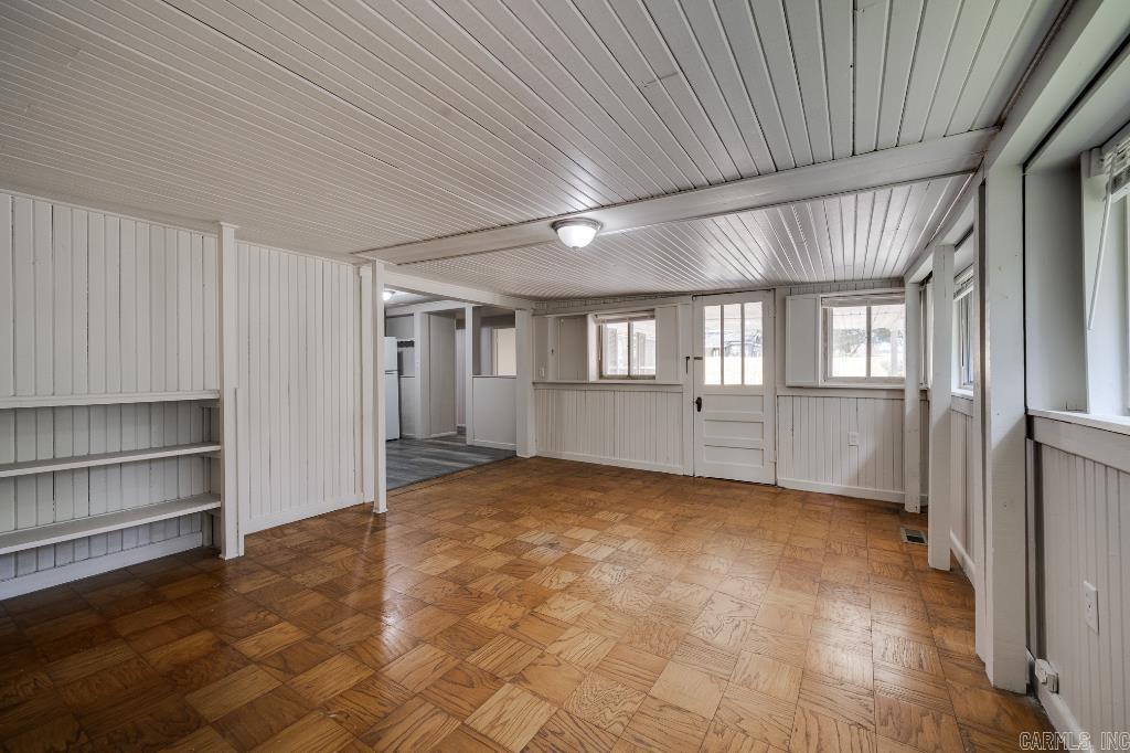 208  King  Benton, AR