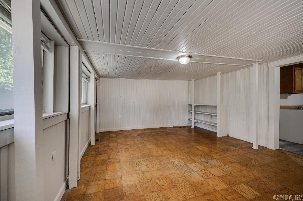 208  King  Benton, AR