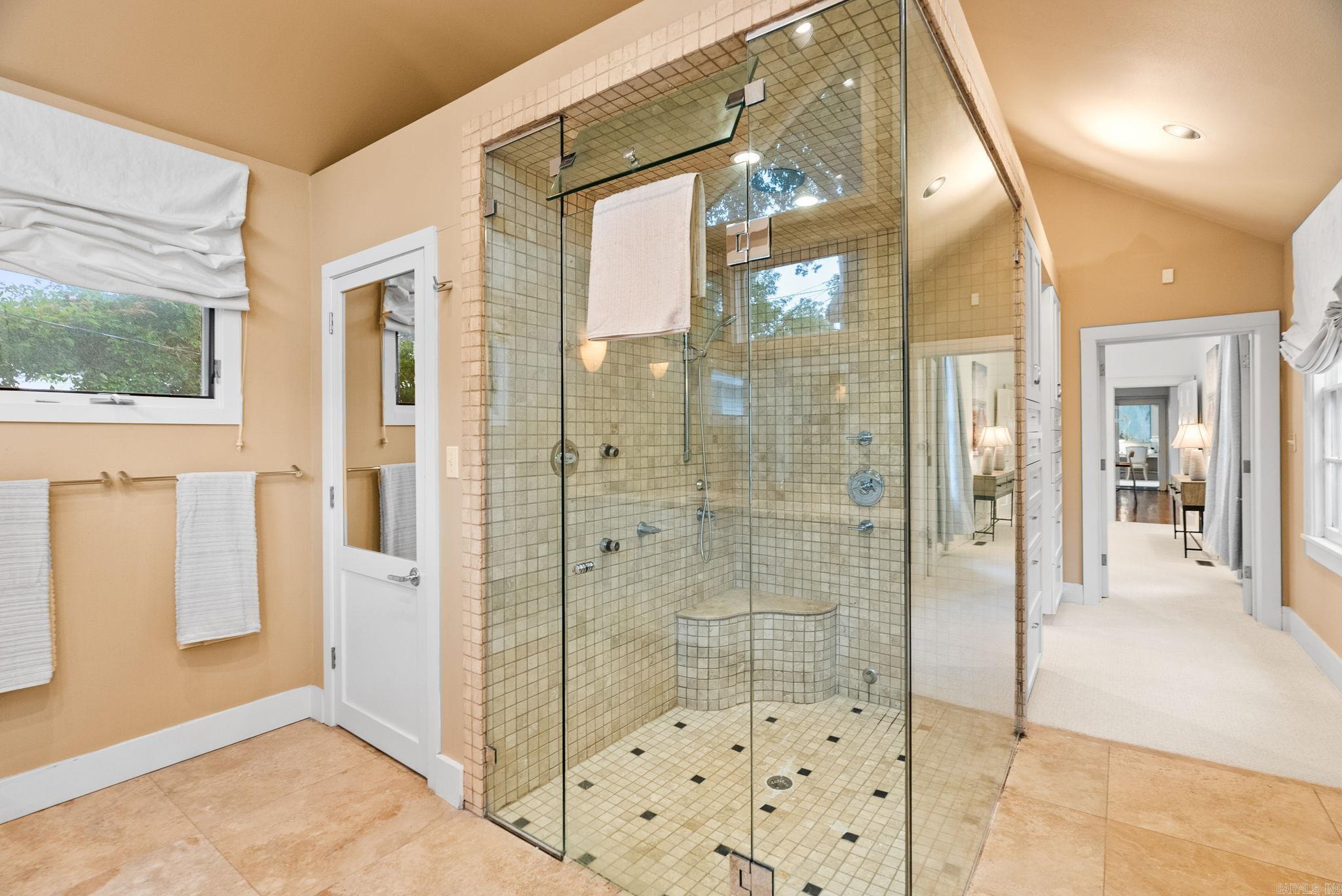 489  Ridgeway  Little Rock, AR