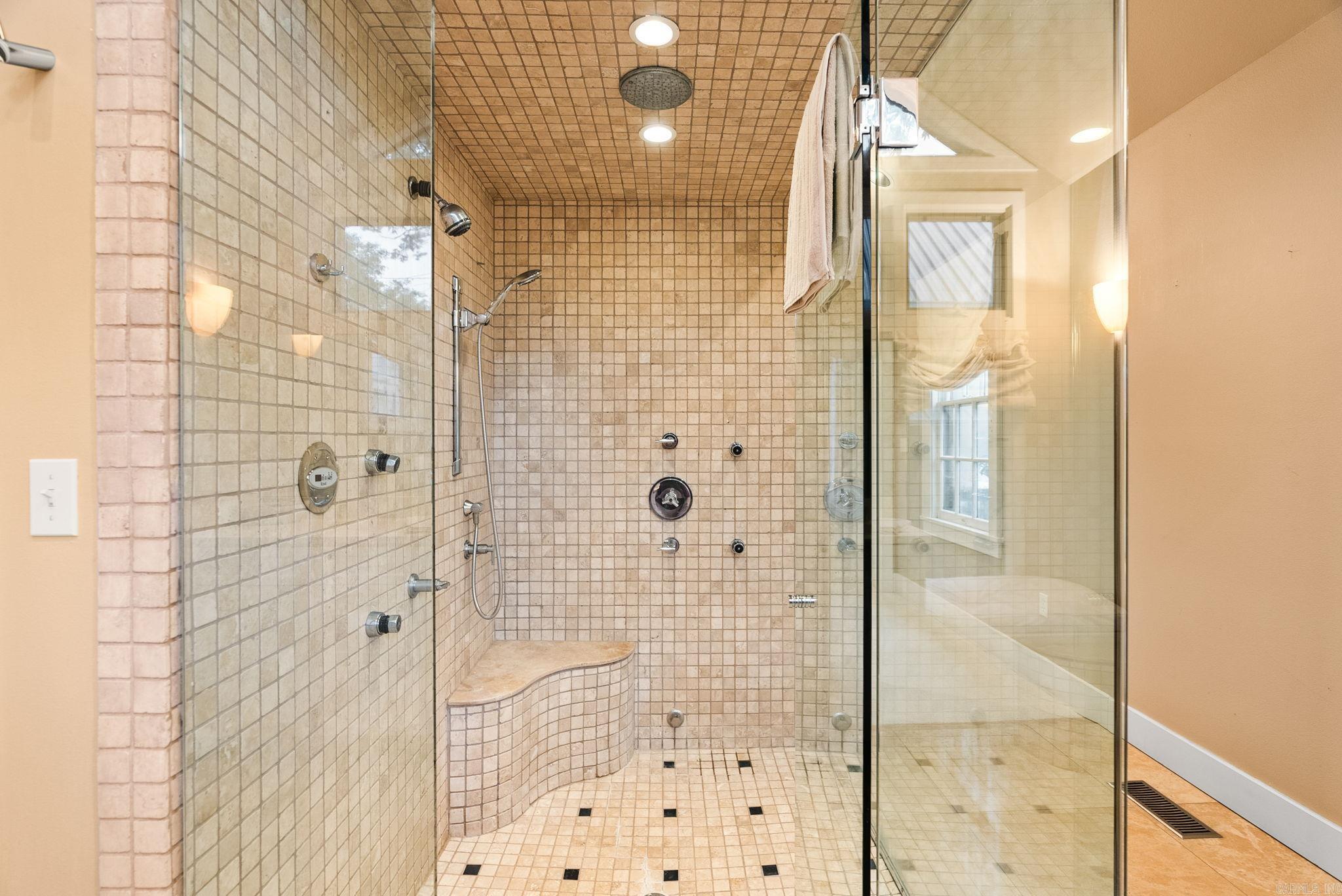 489  Ridgeway  Little Rock, AR