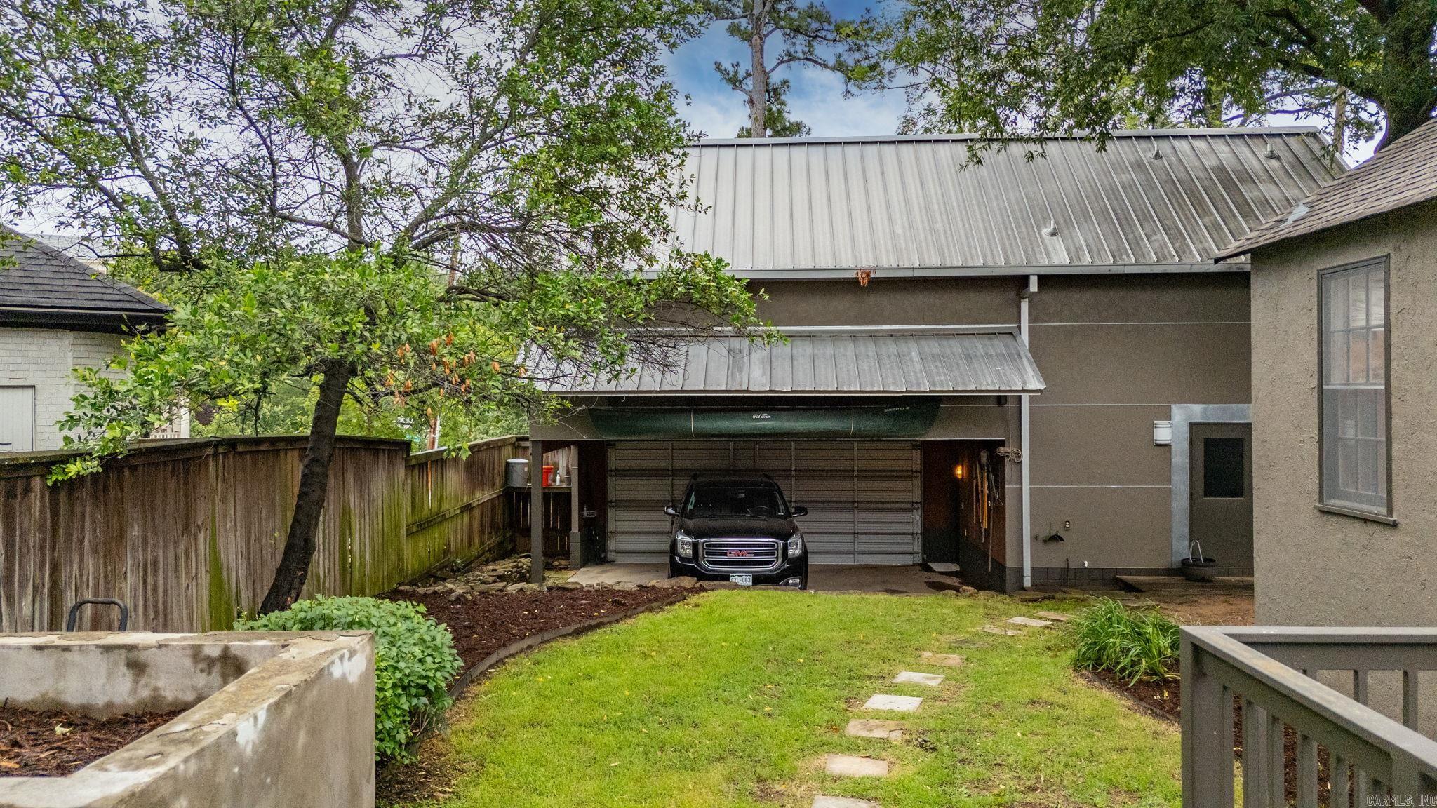 489  Ridgeway  Little Rock, AR