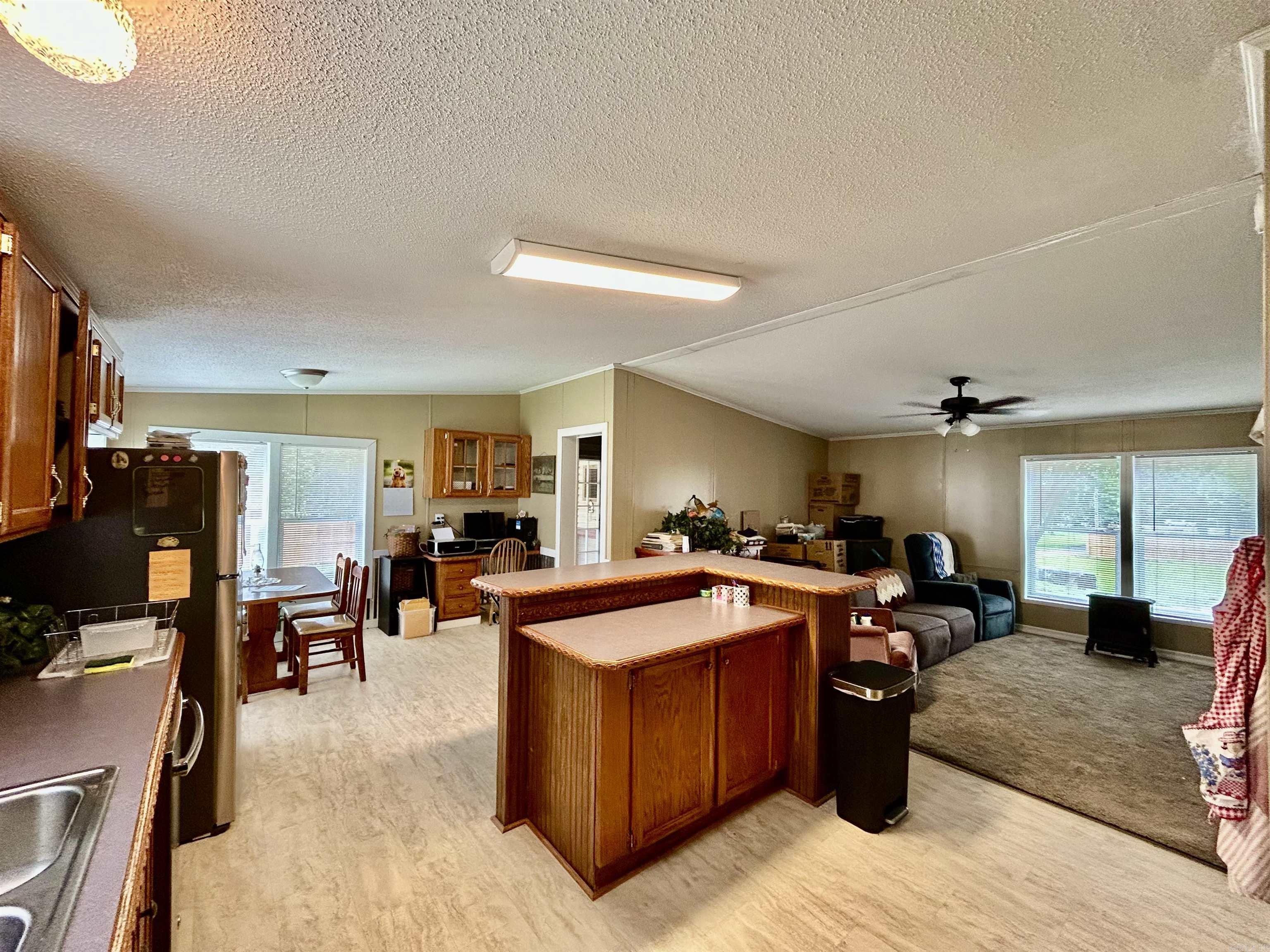 579  H  Clinton, AR