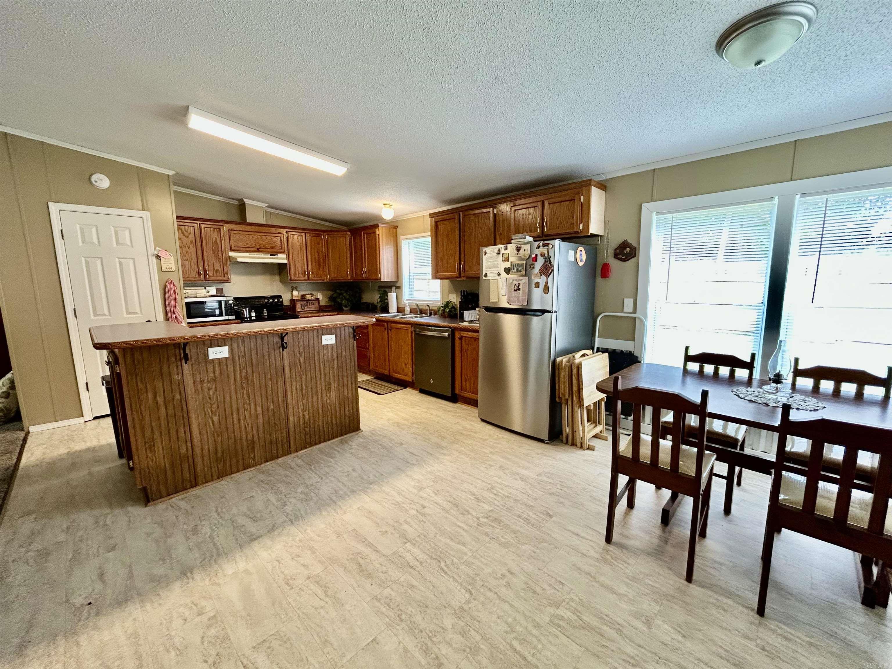 579  H  Clinton, AR