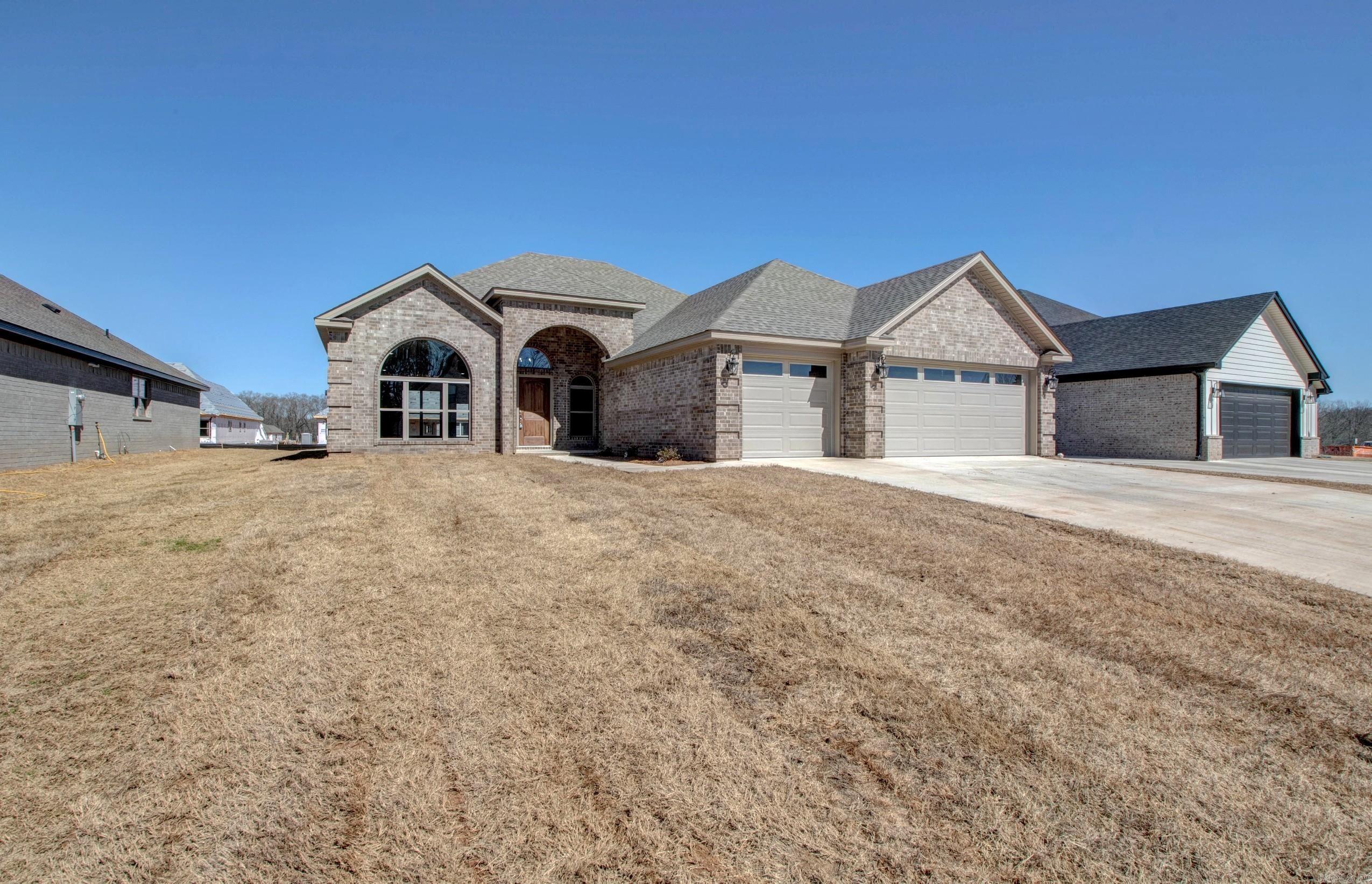 69  Lucia Lane  Maumelle, AR