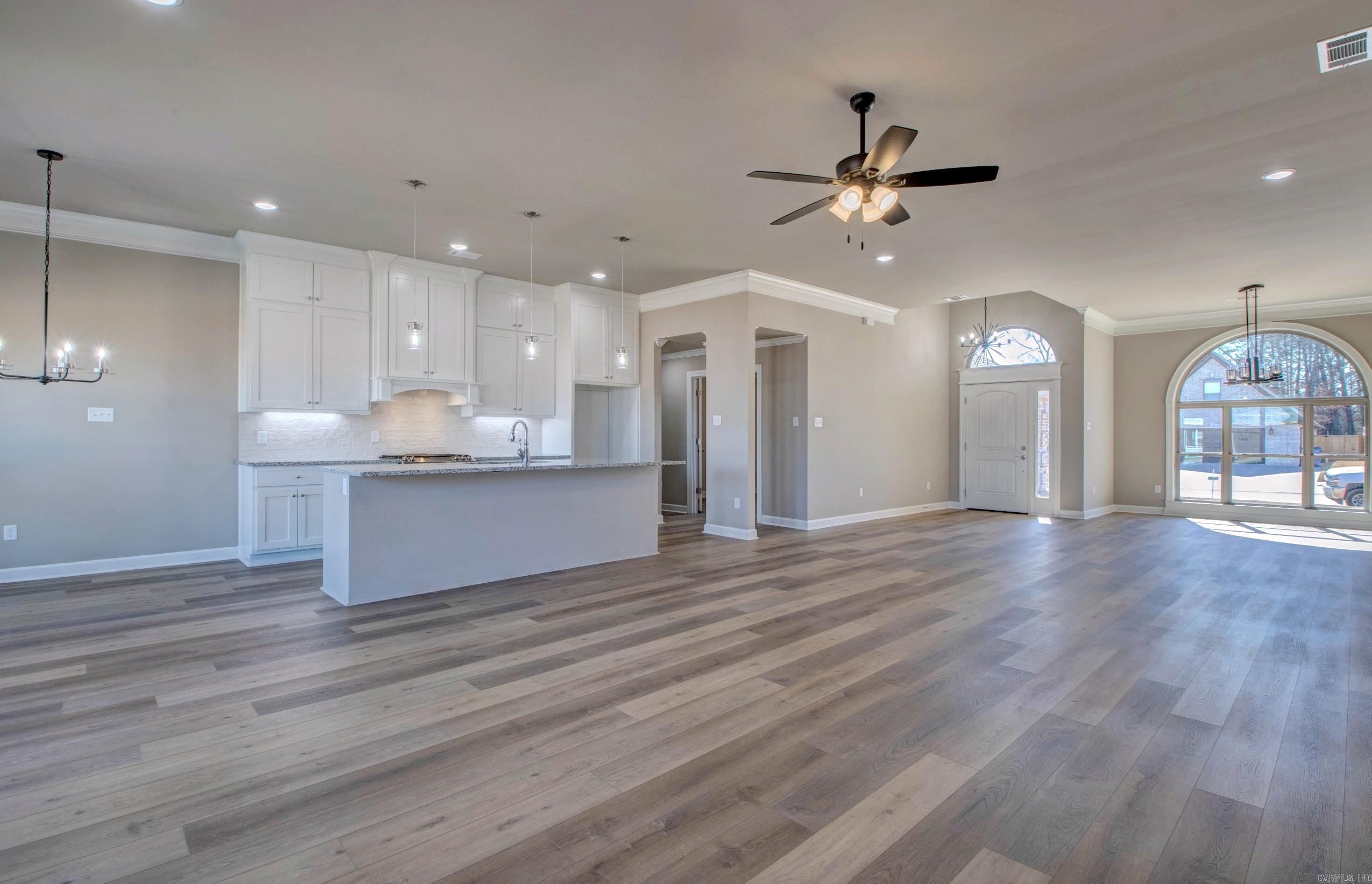 69  Lucia Lane  Maumelle, AR