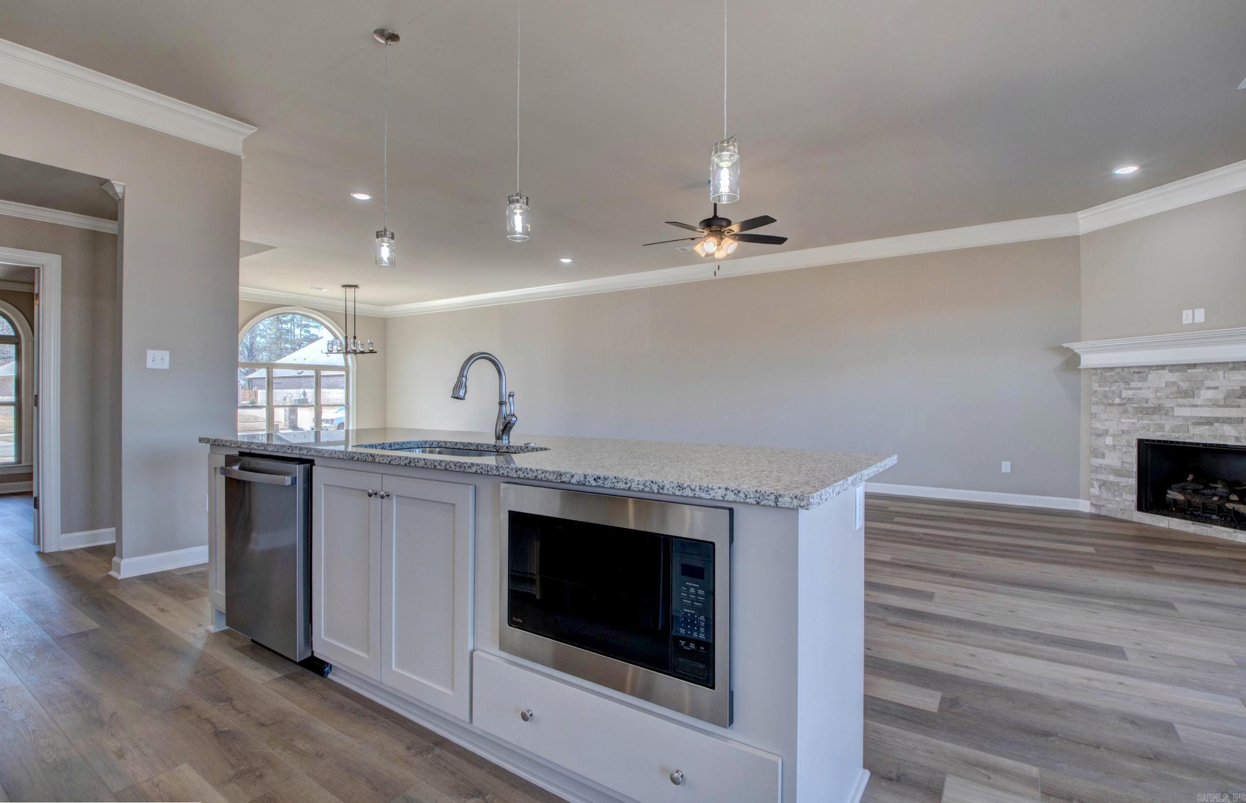 69  Lucia Lane  Maumelle, AR
