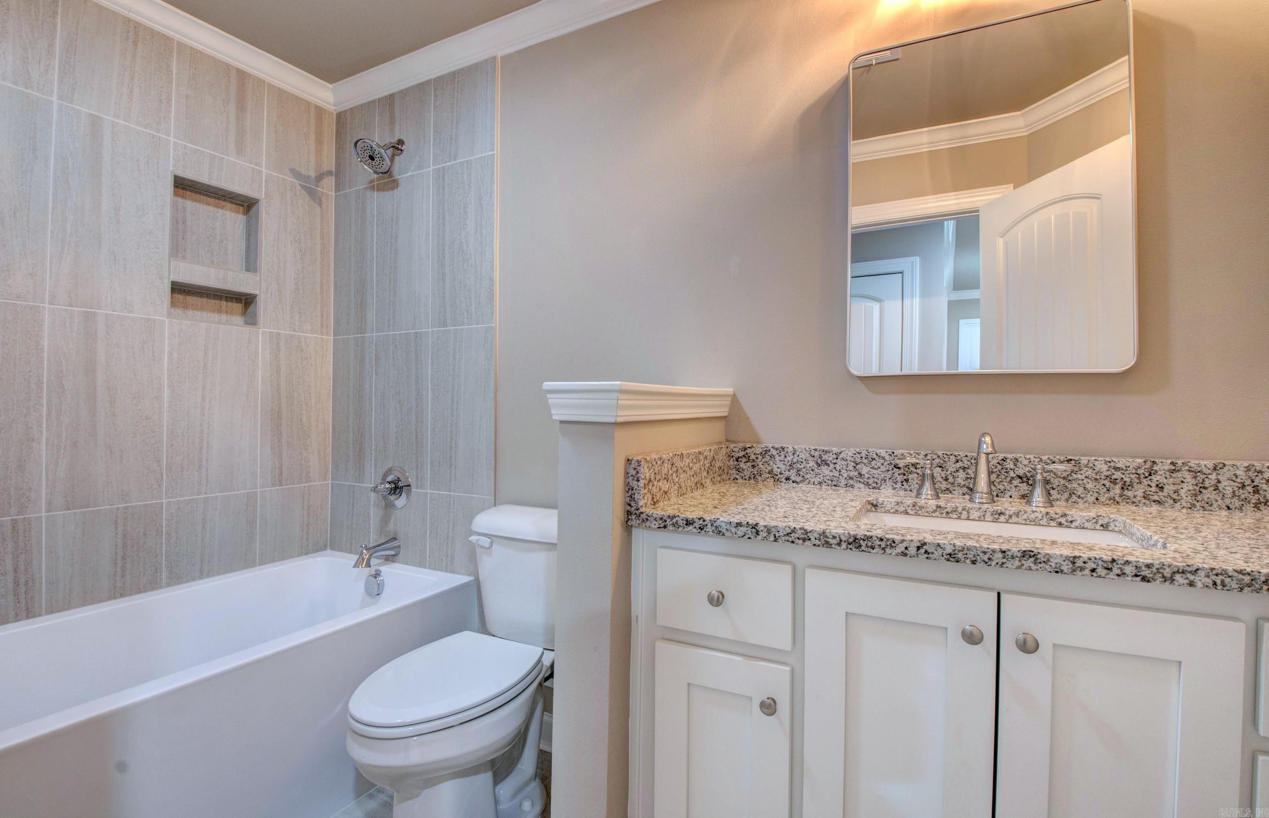 69  Lucia Lane  Maumelle, AR
