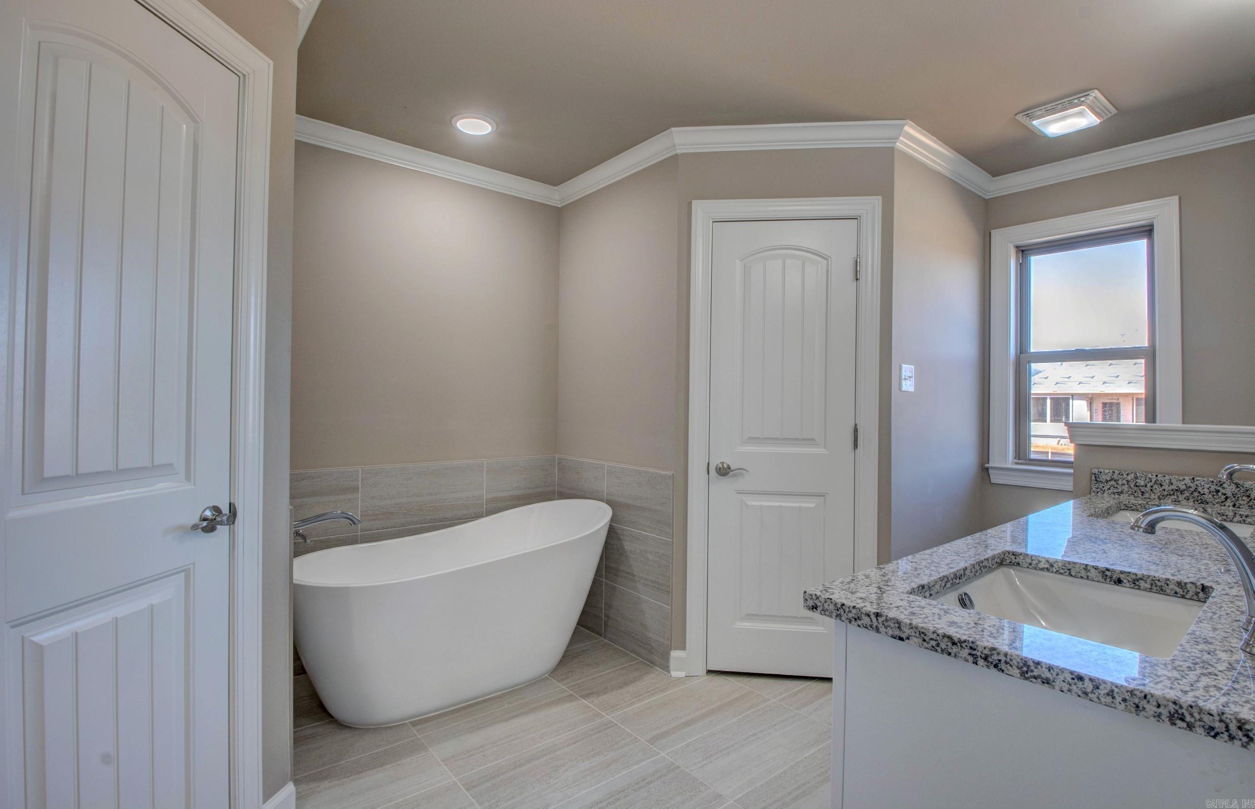 69  Lucia Lane  Maumelle, AR