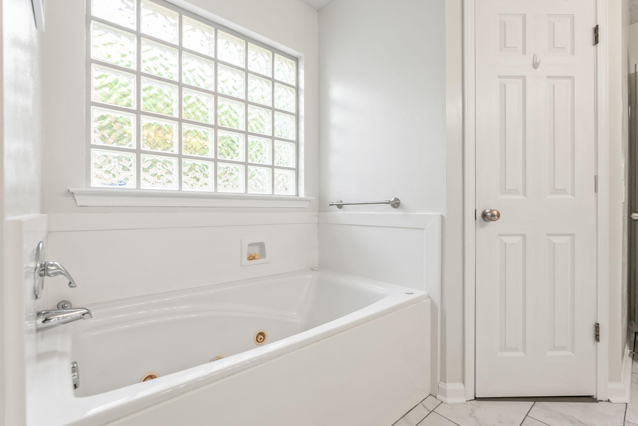 1805  Point West  Little Rock, AR