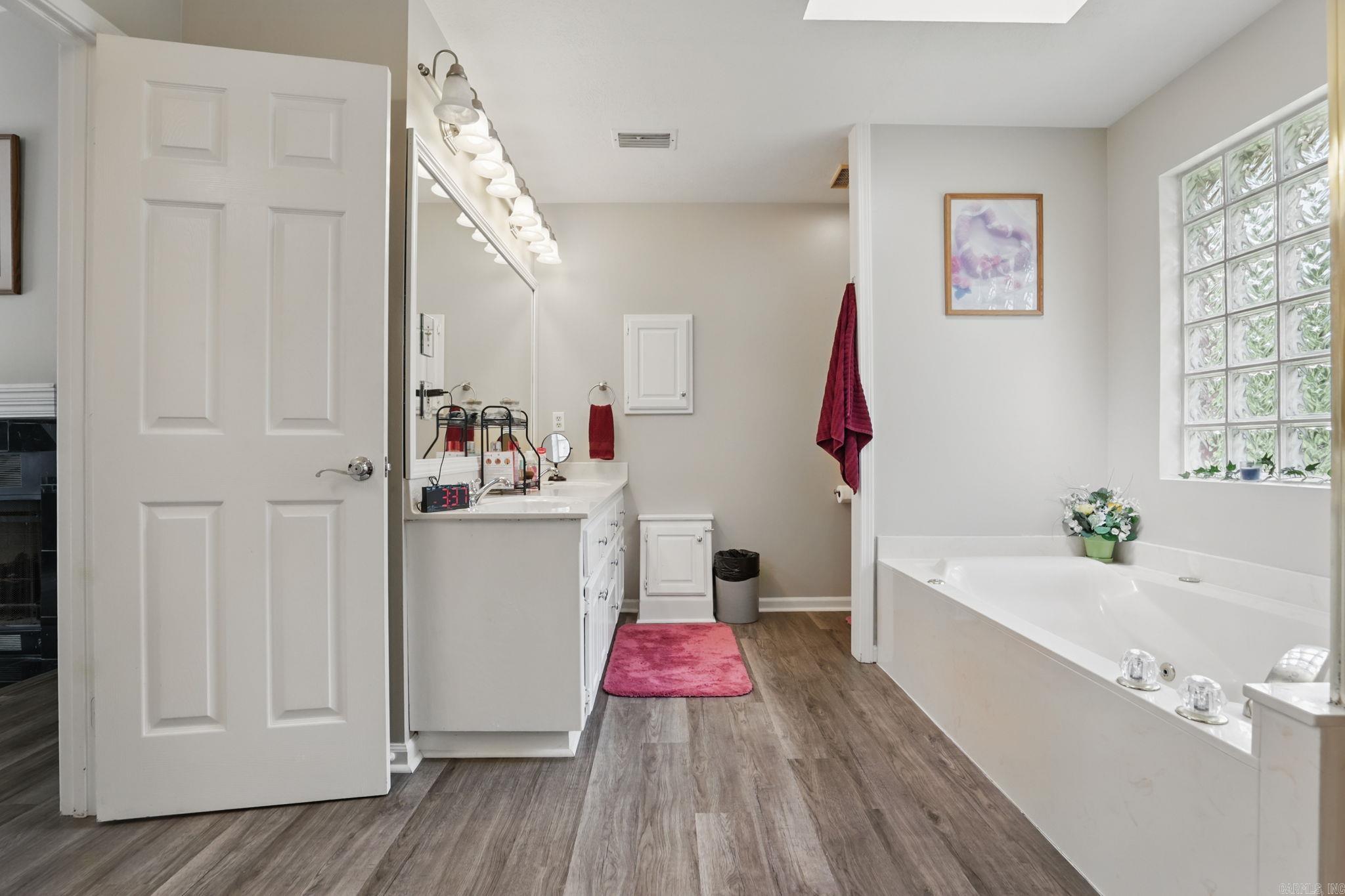 11  Crystal Mountain  Maumelle, AR