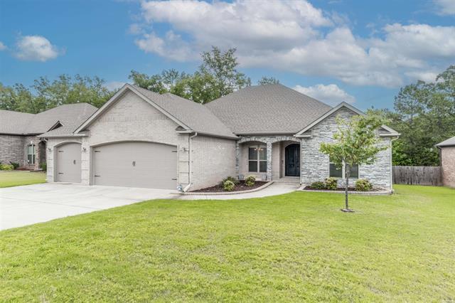 66  Oakbrooke Drive  Sherwood, AR