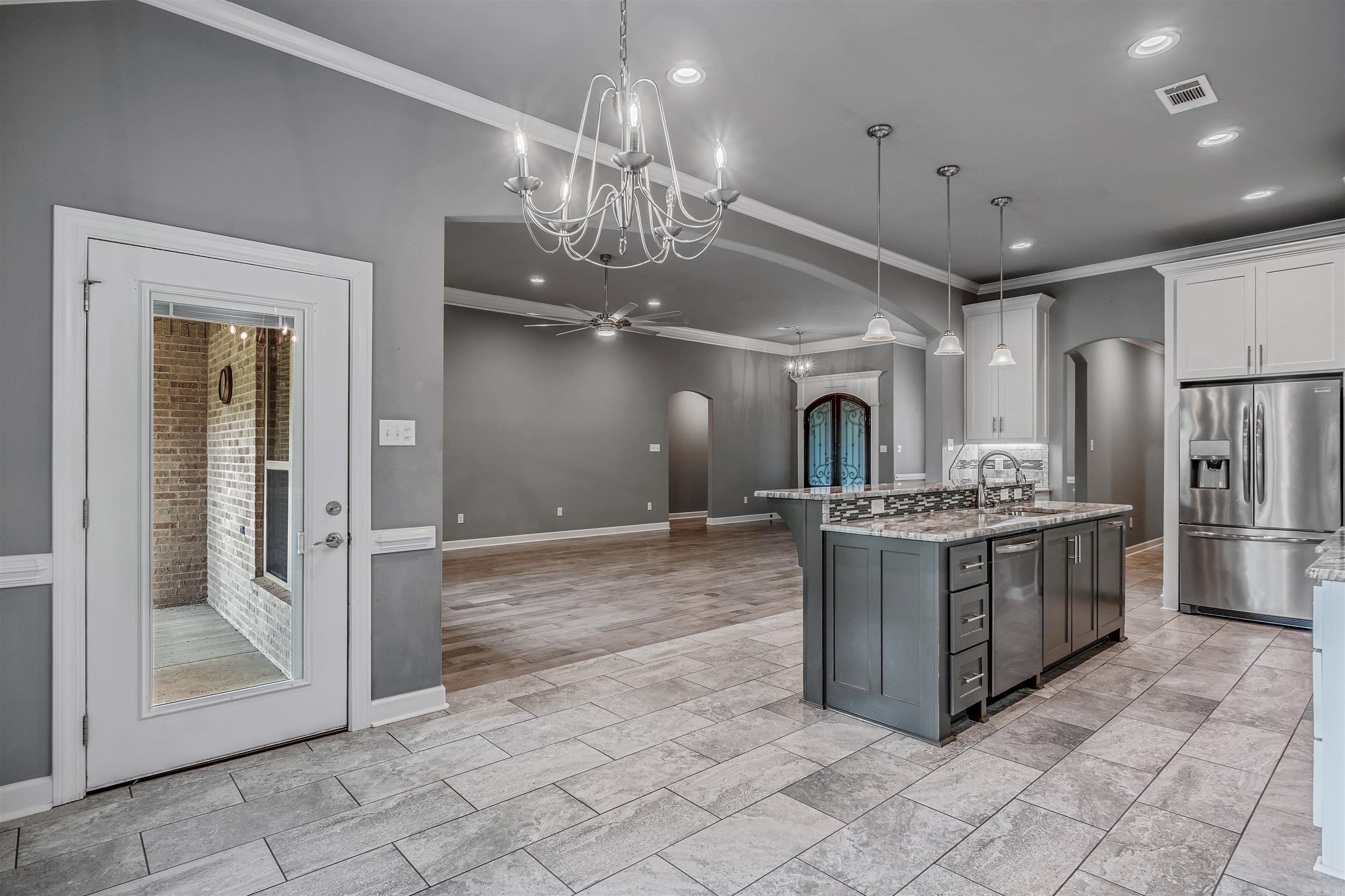 66  Oakbrooke Drive  Sherwood, AR
